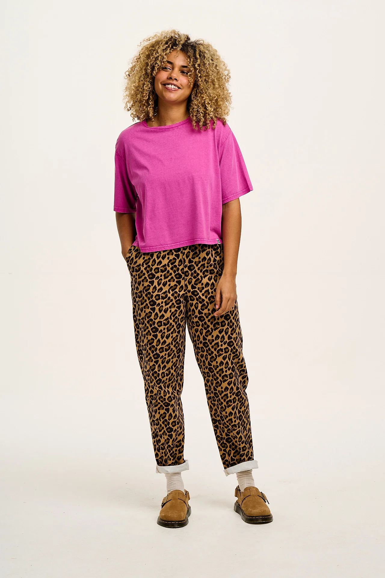 Addison - Cotton Jeans in Leopard Print - Image 9