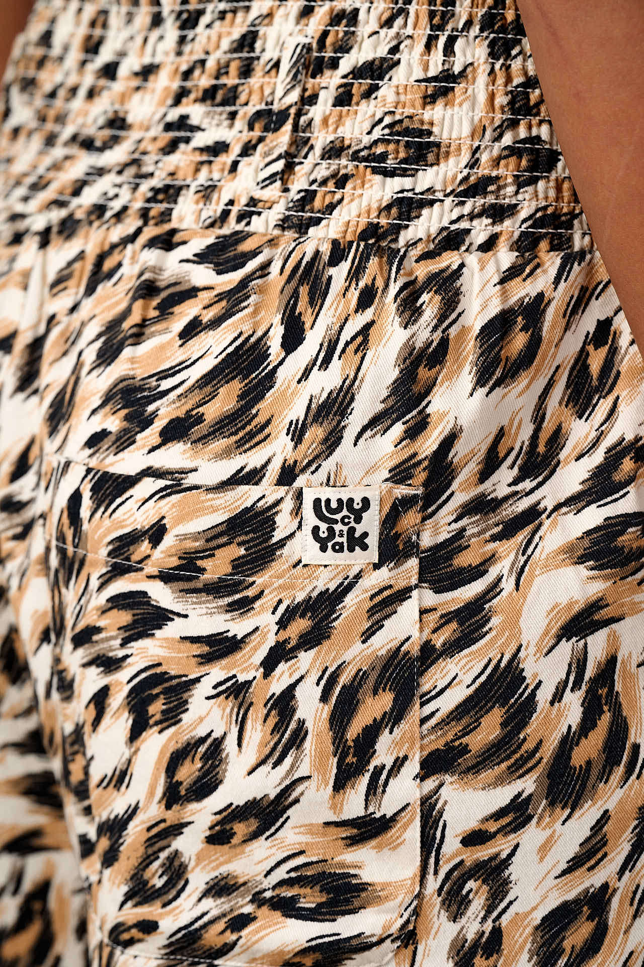 Alex - Wide Leg Cotton Trousers in Leo Swirl - Image 3