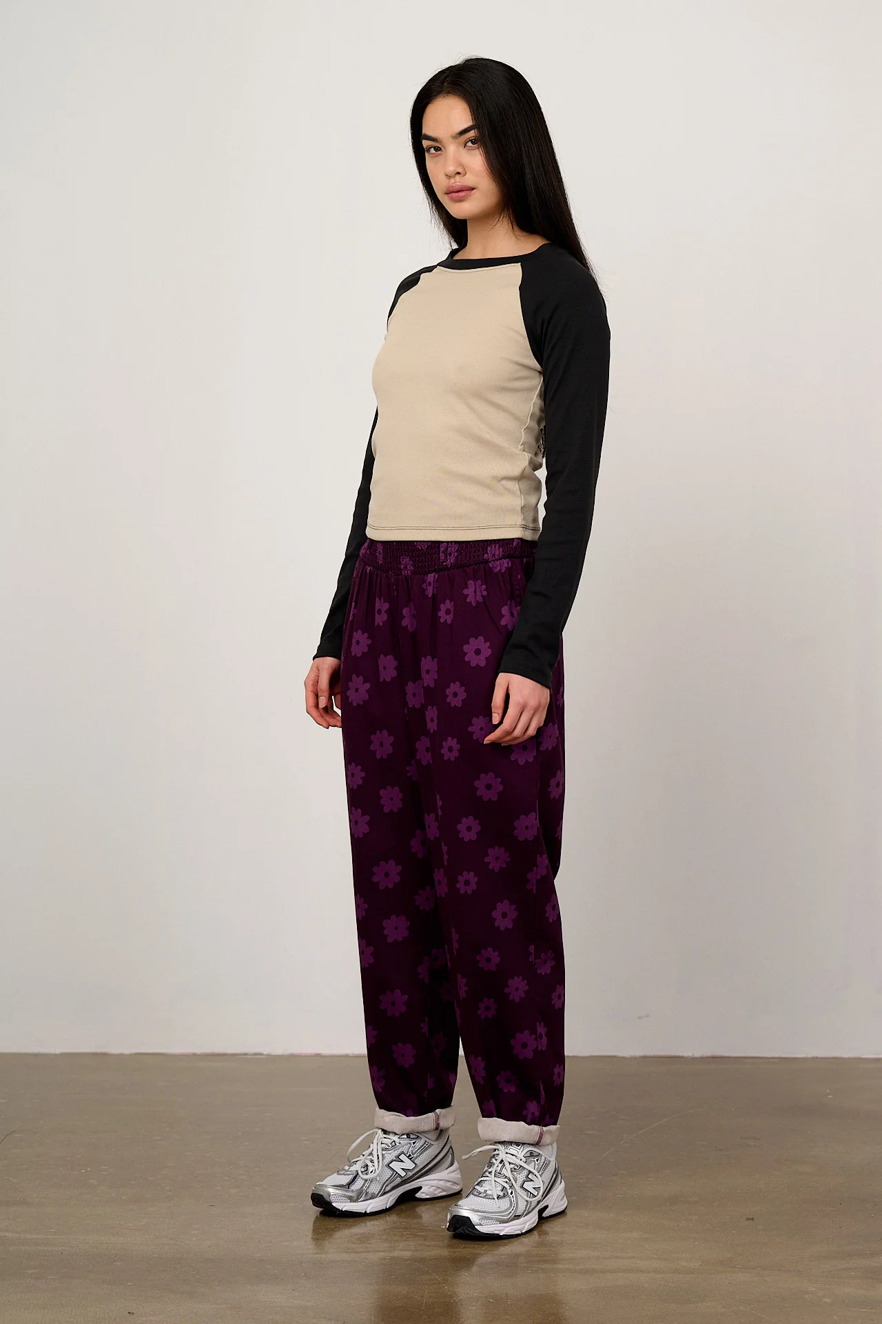 Alexa - Cotton Trousers in Purple Delano - Image 3