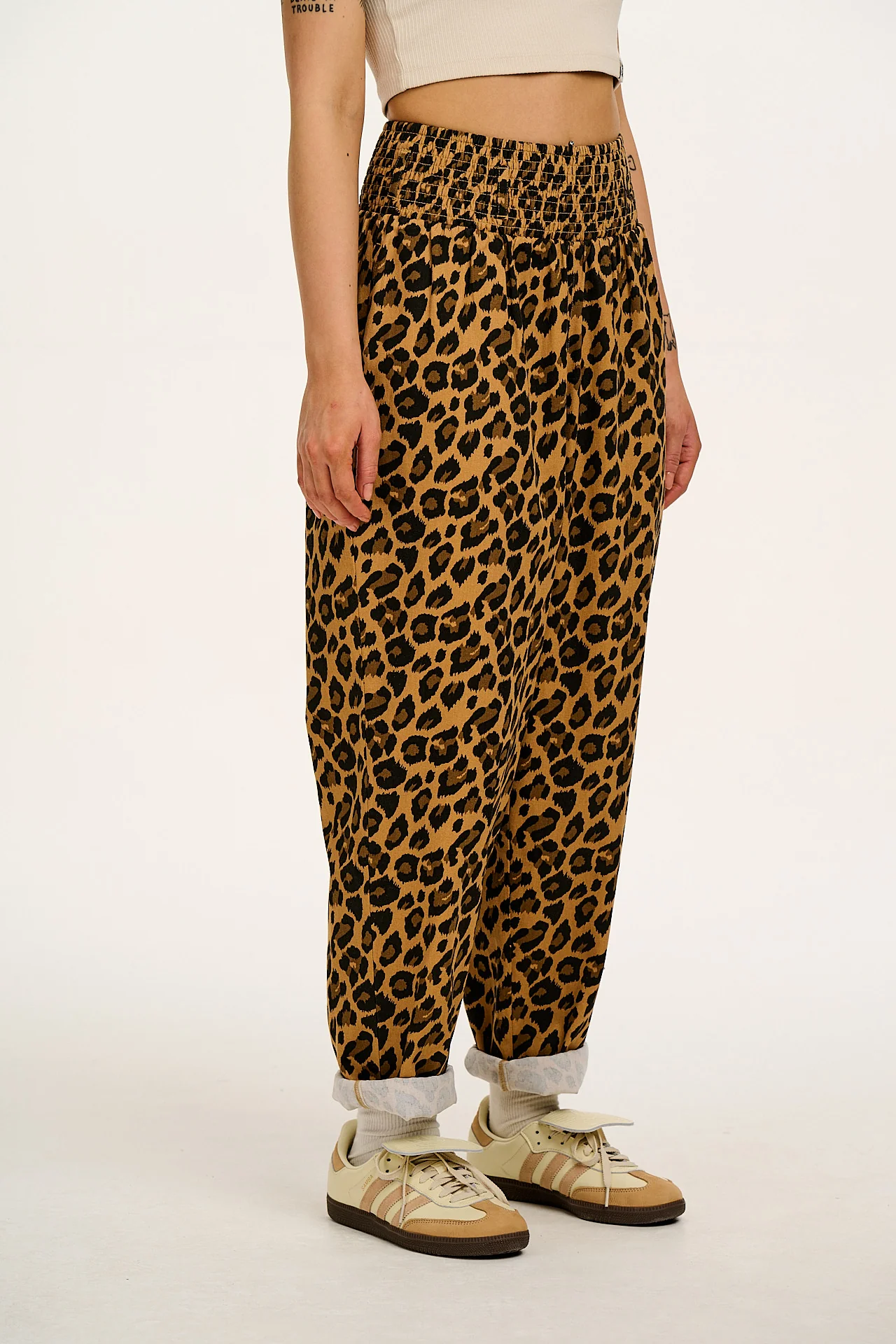 Alexa - Cotton Trousers in Leopard Print - Image 4