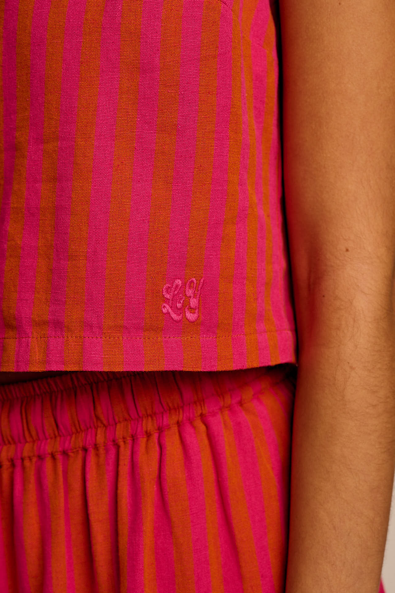 Arden - Cotton & Linen Shell Top in Pink & Orange Stripe - Image 3