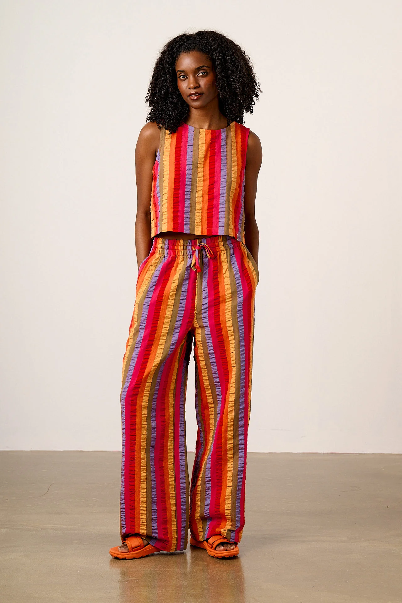 Arden - Cotton Shell Top in Wide Rainbow Stripe - Image 3