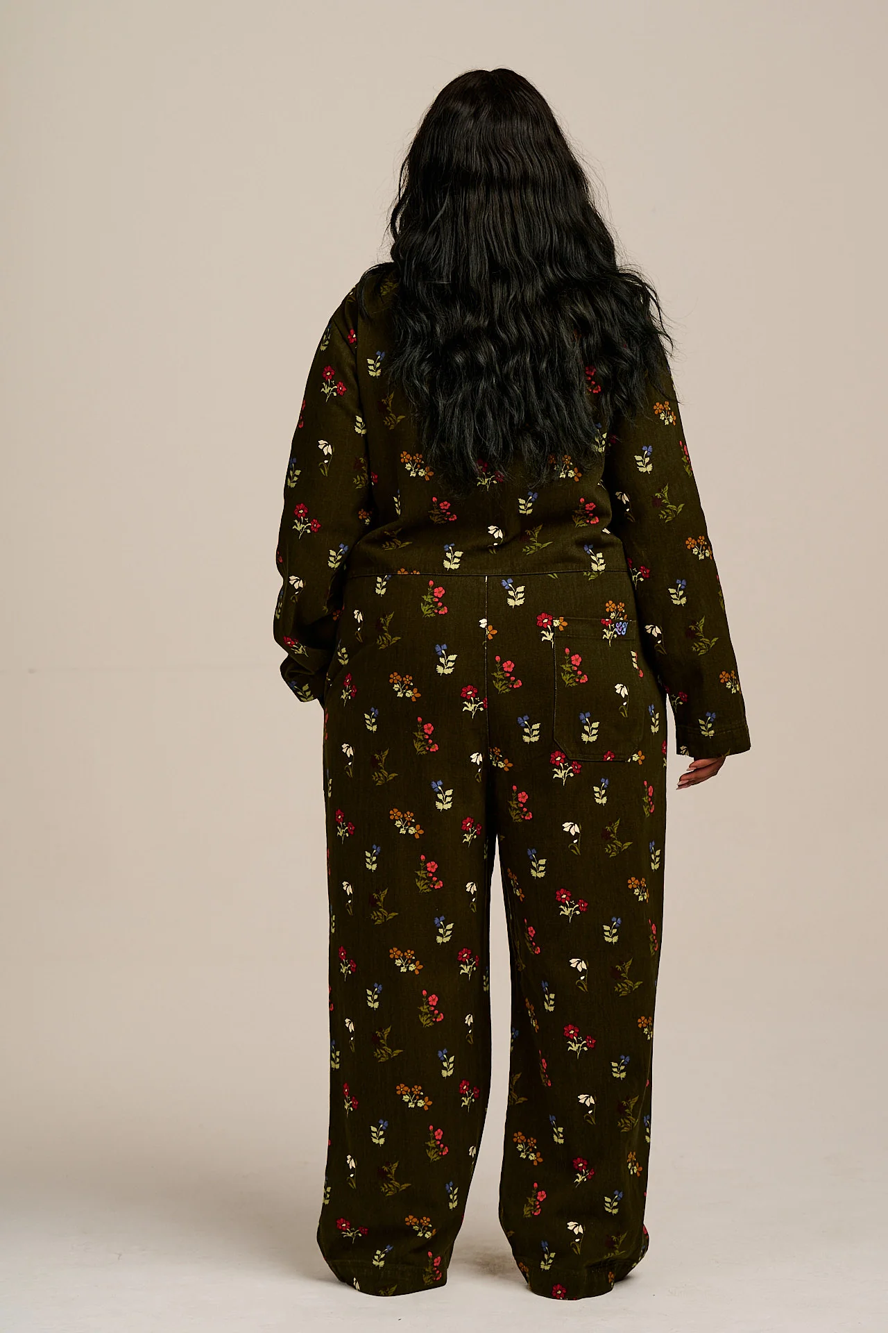 Arendal - Cotton Long Sleeve Jumpsuit in Winter Blooms - Image 7