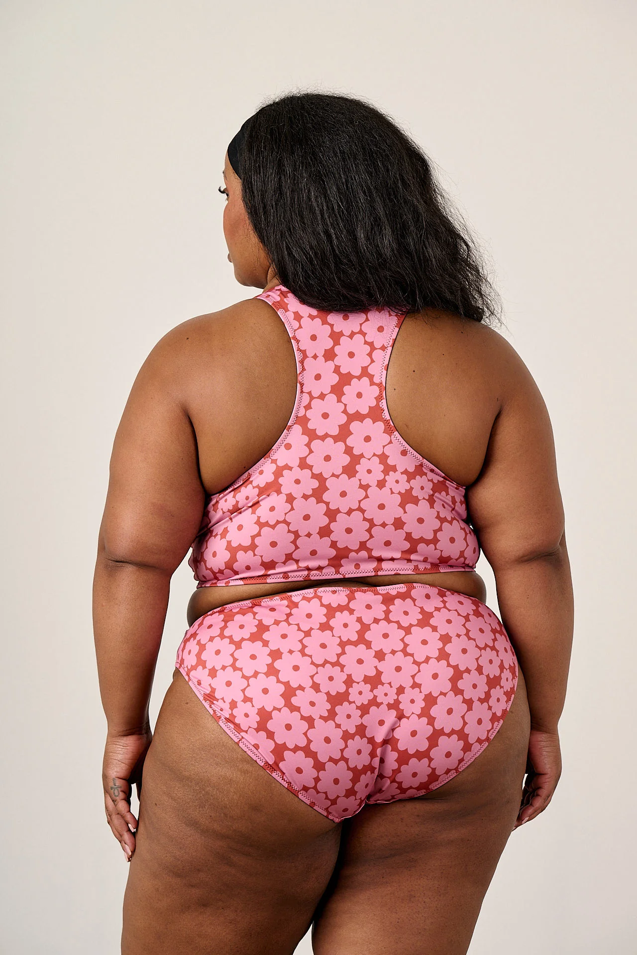 Aria - Low Rise Bikini Bottoms in Coastal Flower - Image 4
