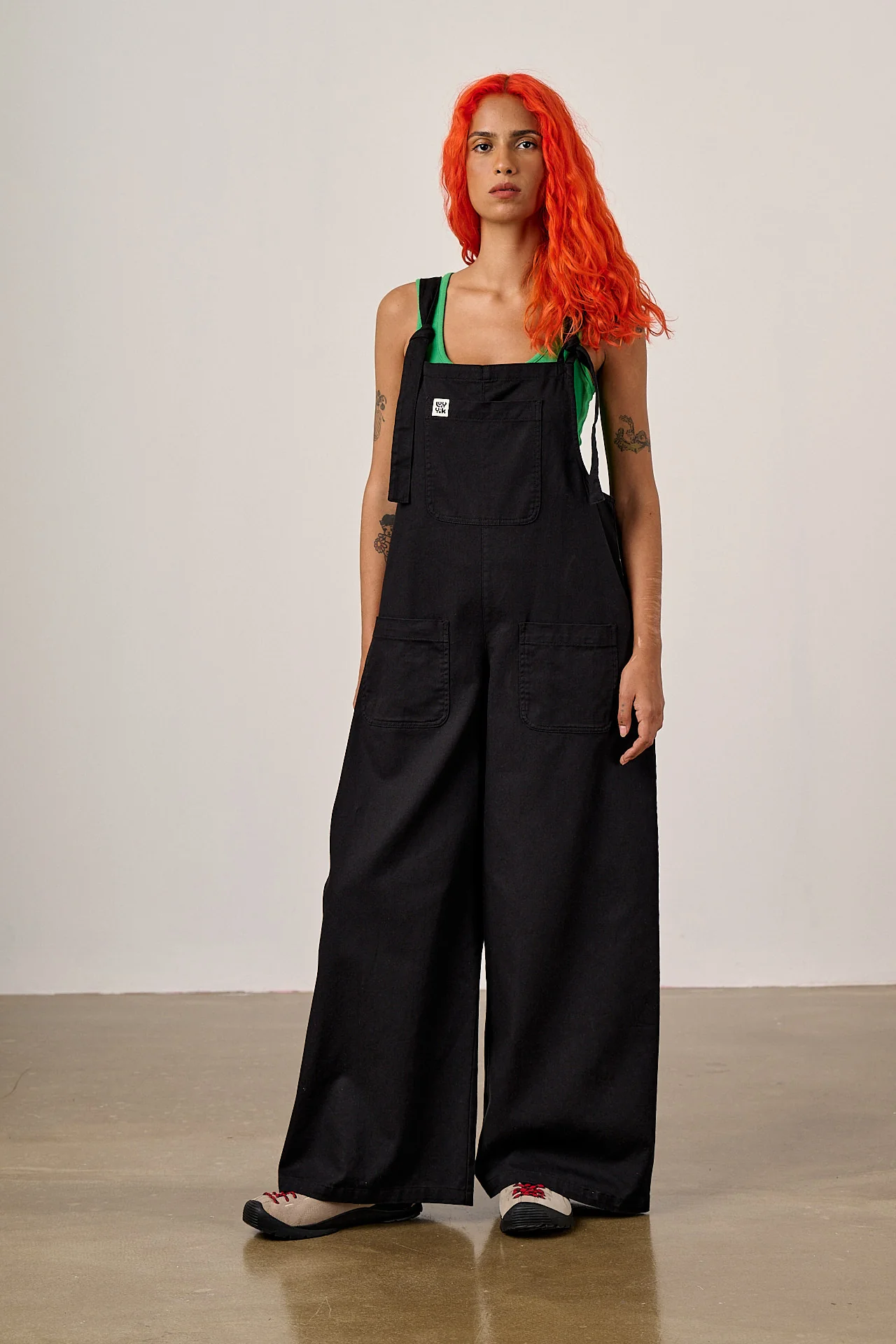 Arlo - Cotton Wide Leg Dungarees in Black - Image 6