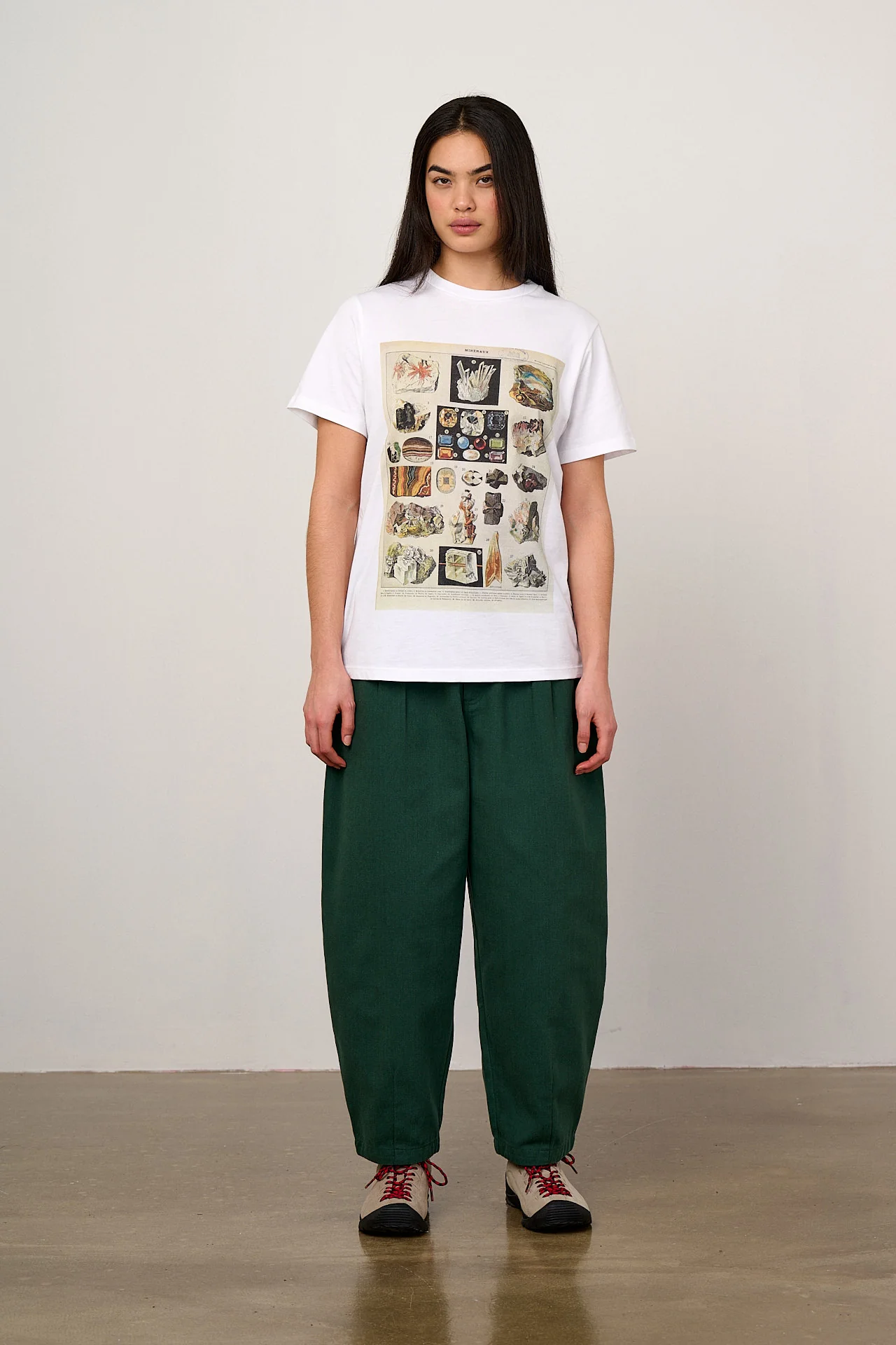 Ashby - Cotton Barrel Leg Trousers in Posy Green - Image 5