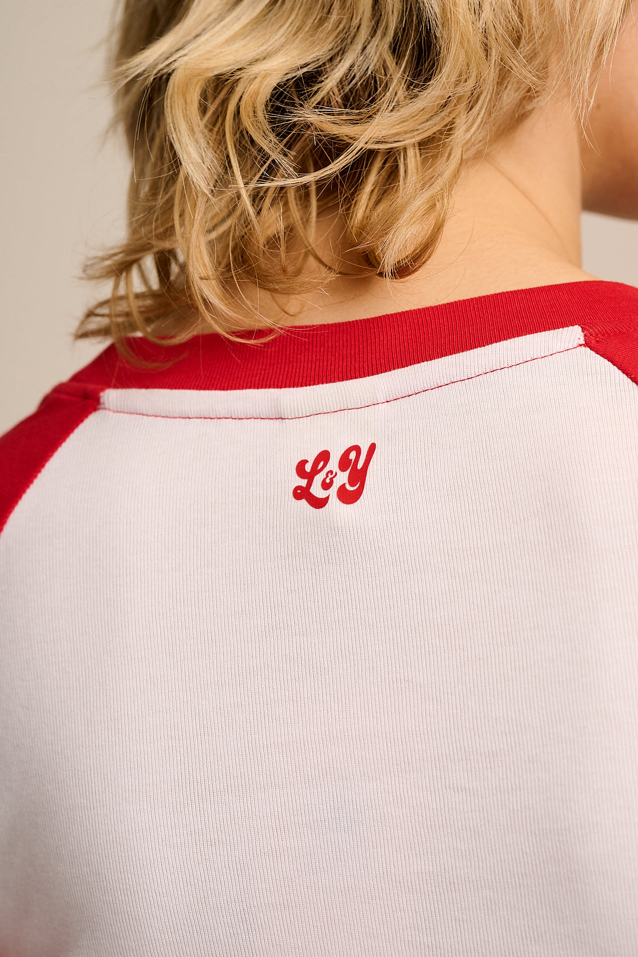 Avi - Long Sleeve Raglan Top in Red & White - Image 3