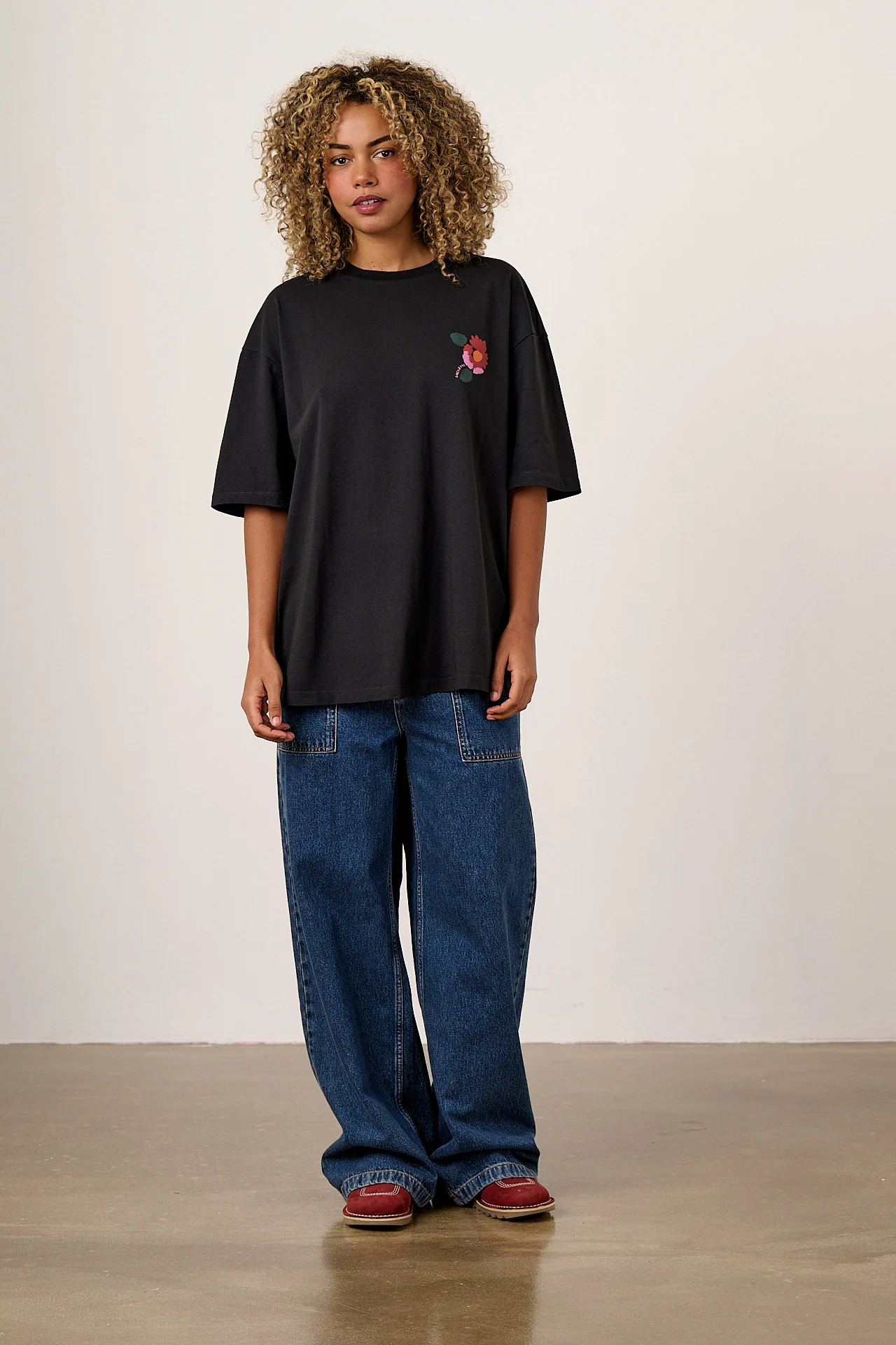 Benny - Oversized Cotton T-Shirt in Washed Marie Print - Image 5