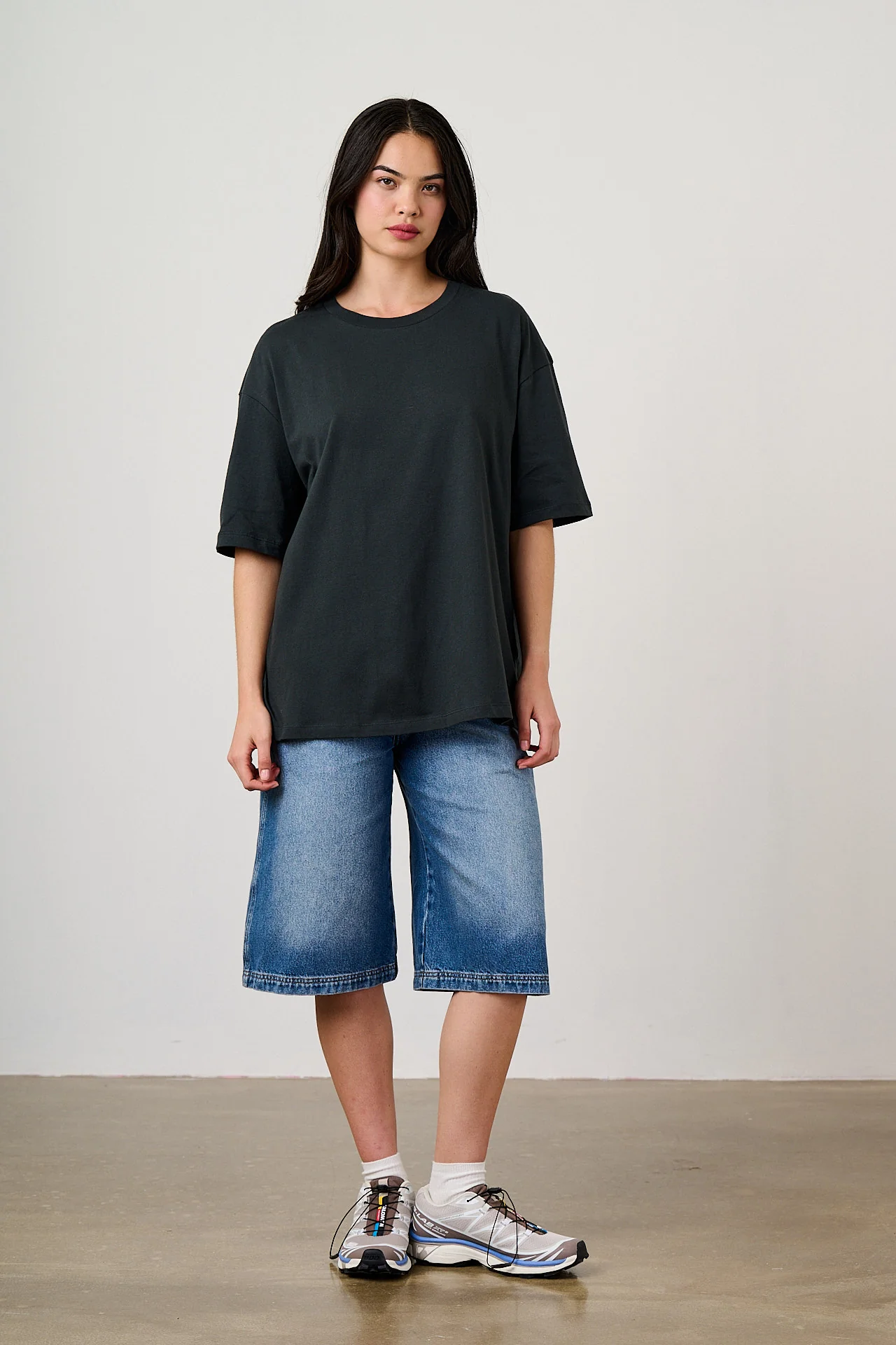 Benny - Oversized Cotton T-Shirt in Black - Image 3