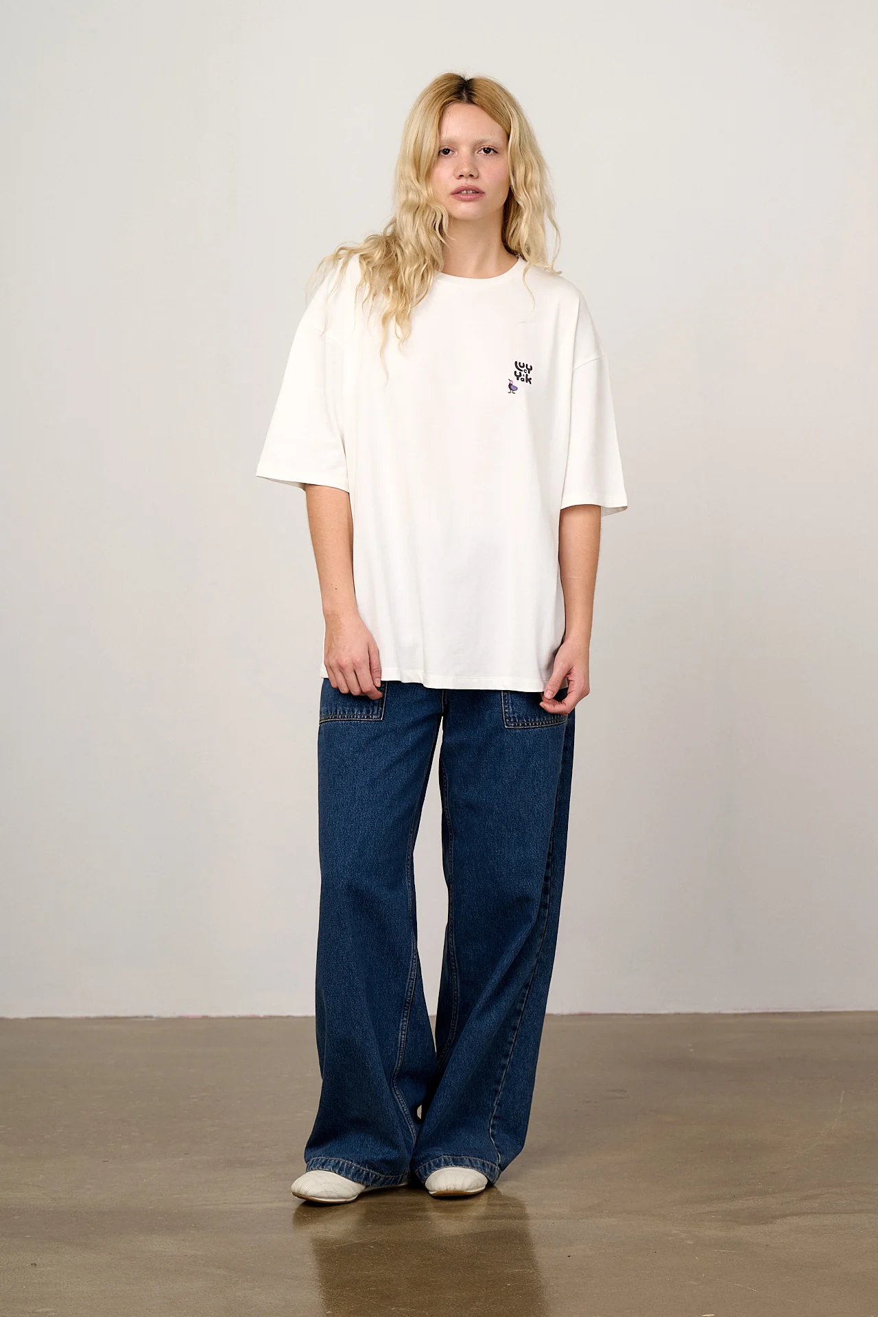 Benny - Oversized Heavyweight Cotton T-Shirt in Musical Cat - Image 5