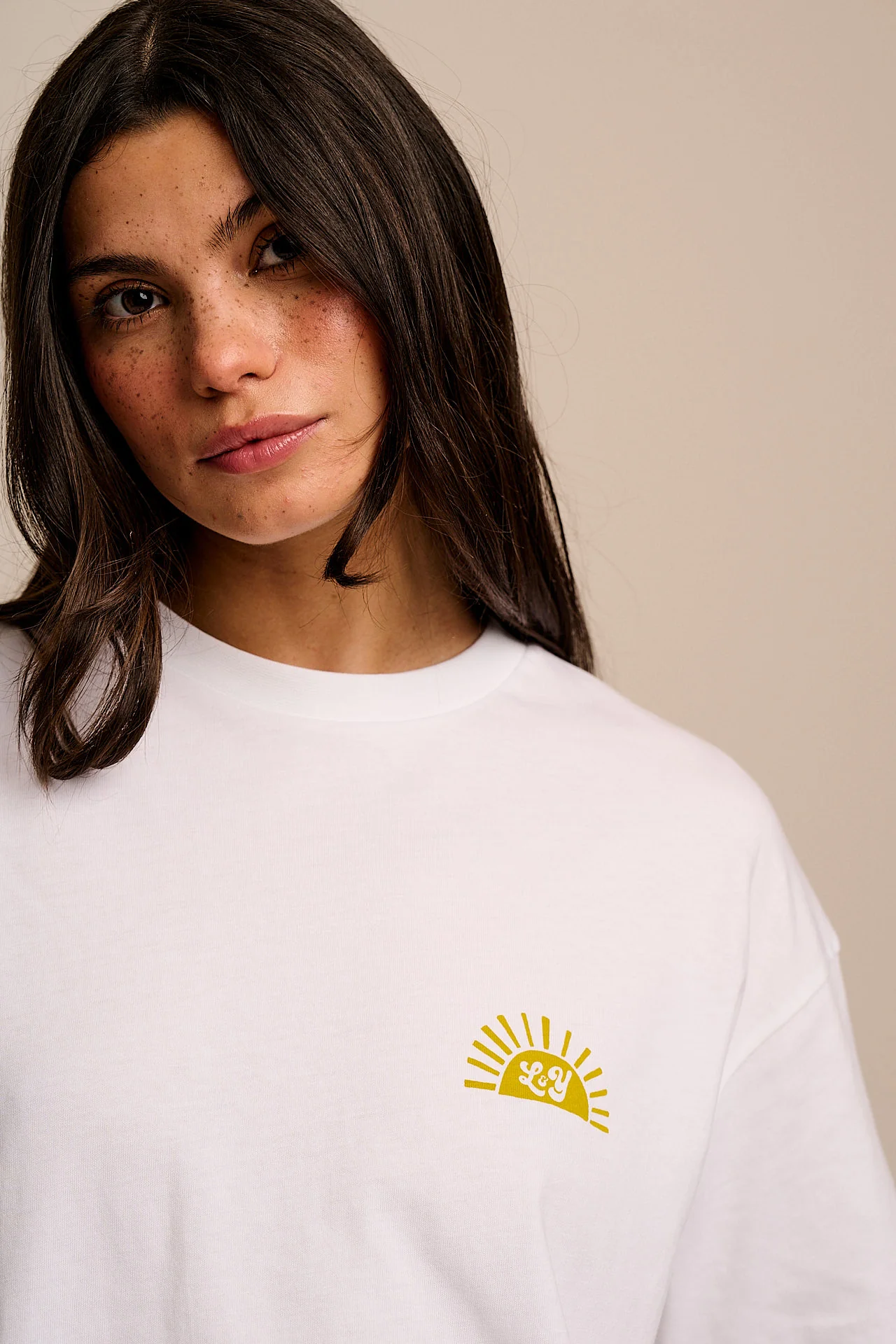 Benny - Oversized Cotton T-Shirt in Beach Coastal Tile Print - Image 5
