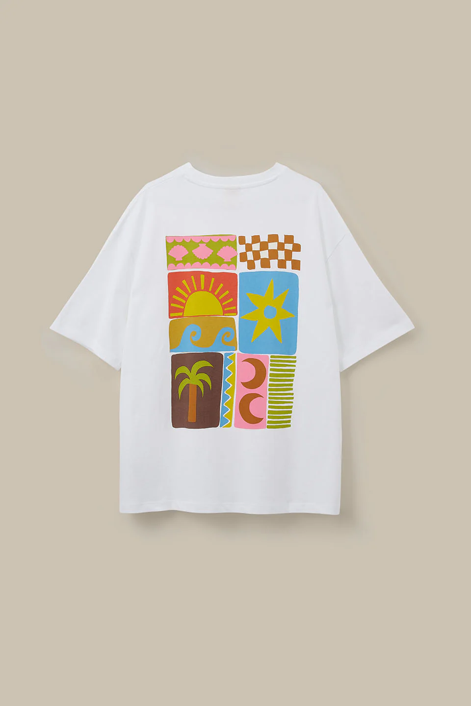 Benny - Oversized Cotton T-Shirt in Beach Coastal Tile Print - Image 6