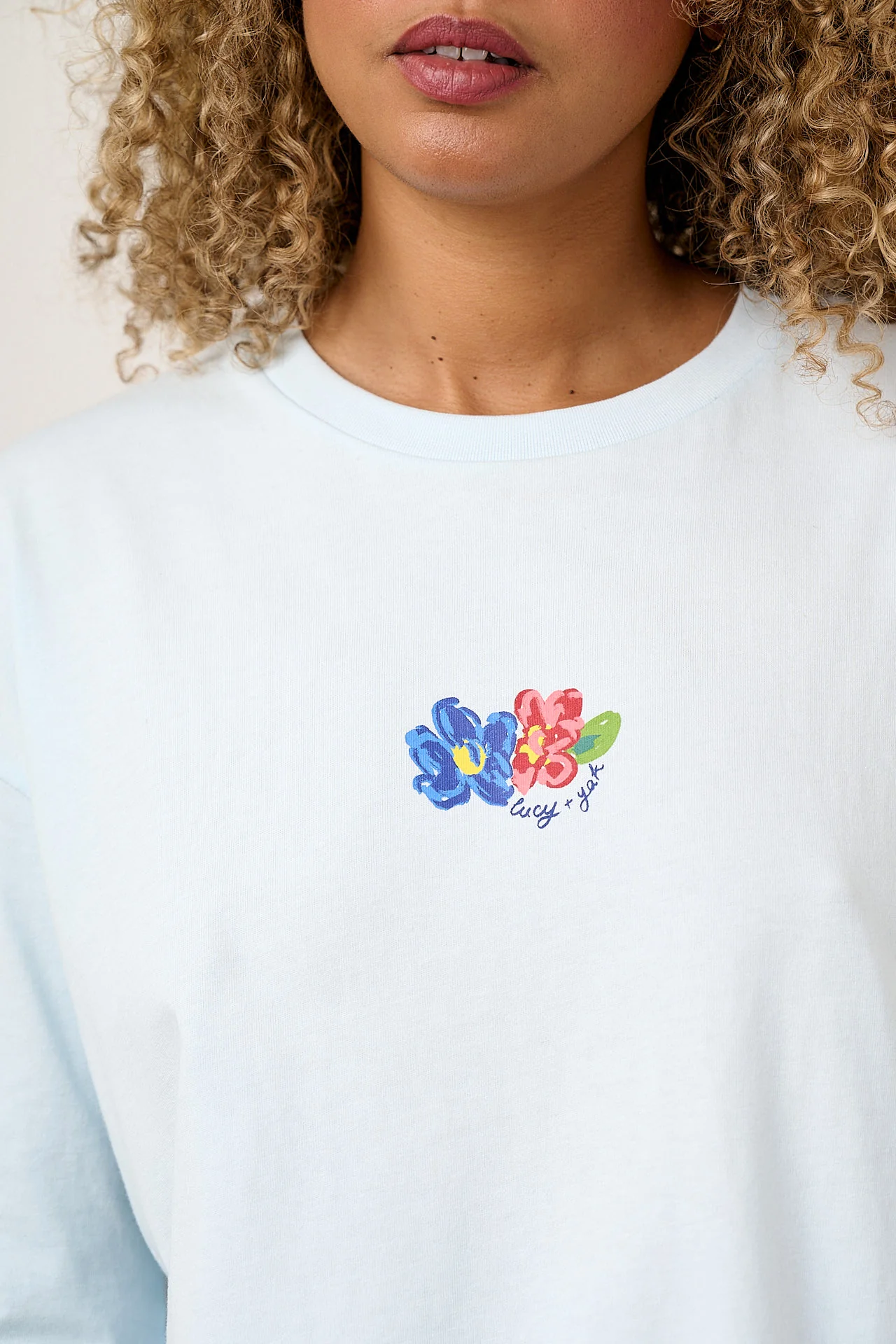Benny - Oversized Cotton T-Shirt in Blue Vida Flower Print - Image 3