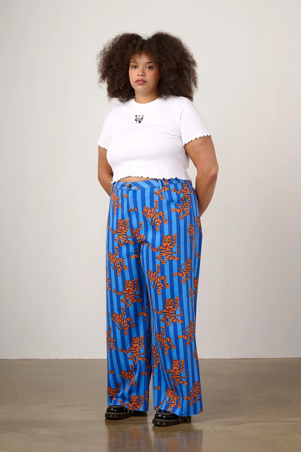 Carter - High Waisted Cotton Trousers in Blue Tiger Stripe - Image 4
