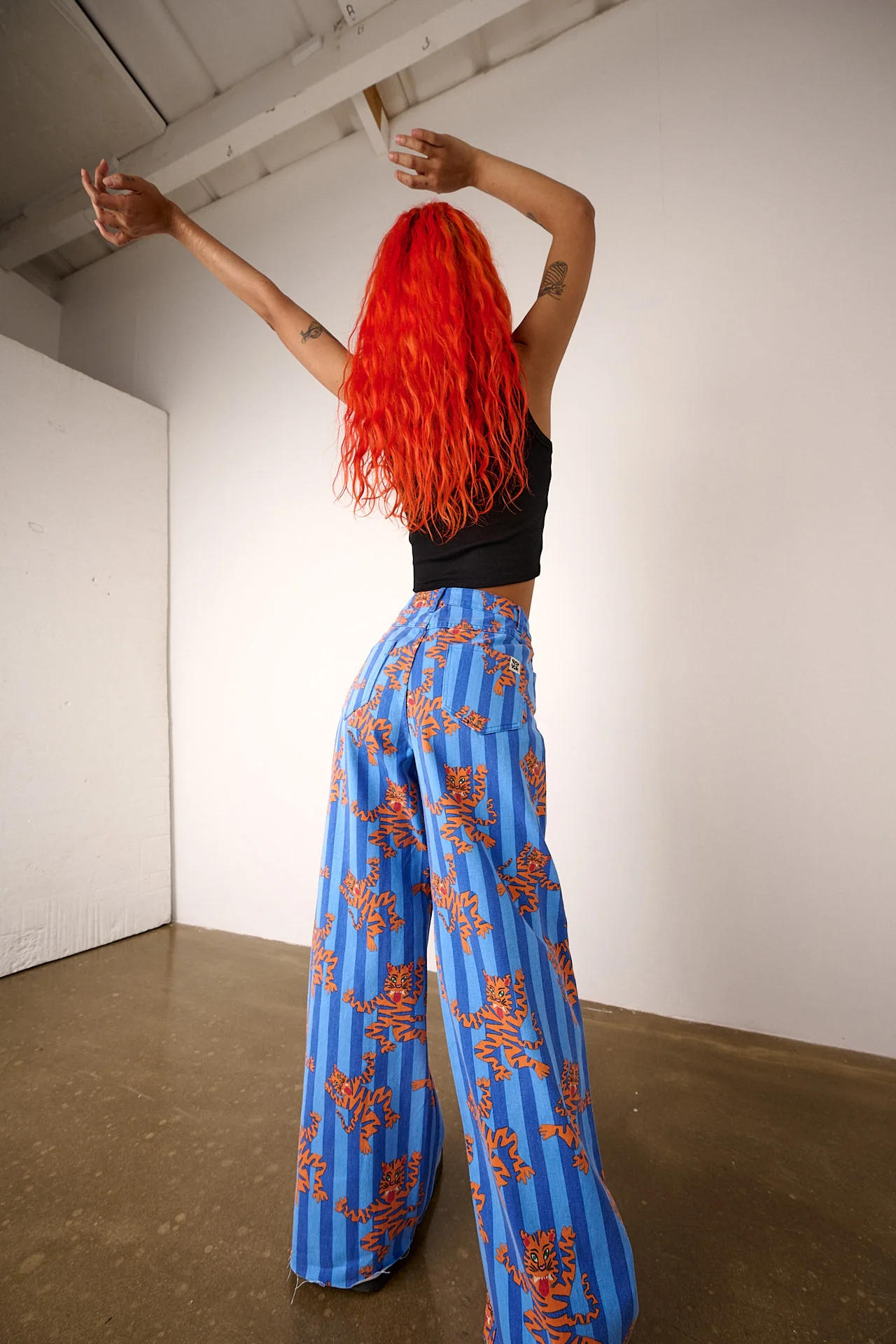 Carter - High Waisted Cotton Trousers in Blue Tiger Stripe - Image 6