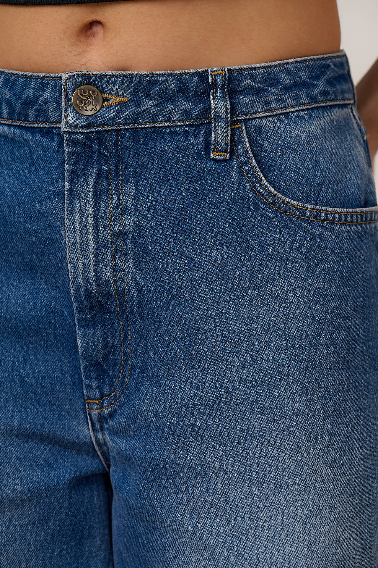 Carter - High Waisted Denim Jeans in Vintage Wash Blue - Image 3