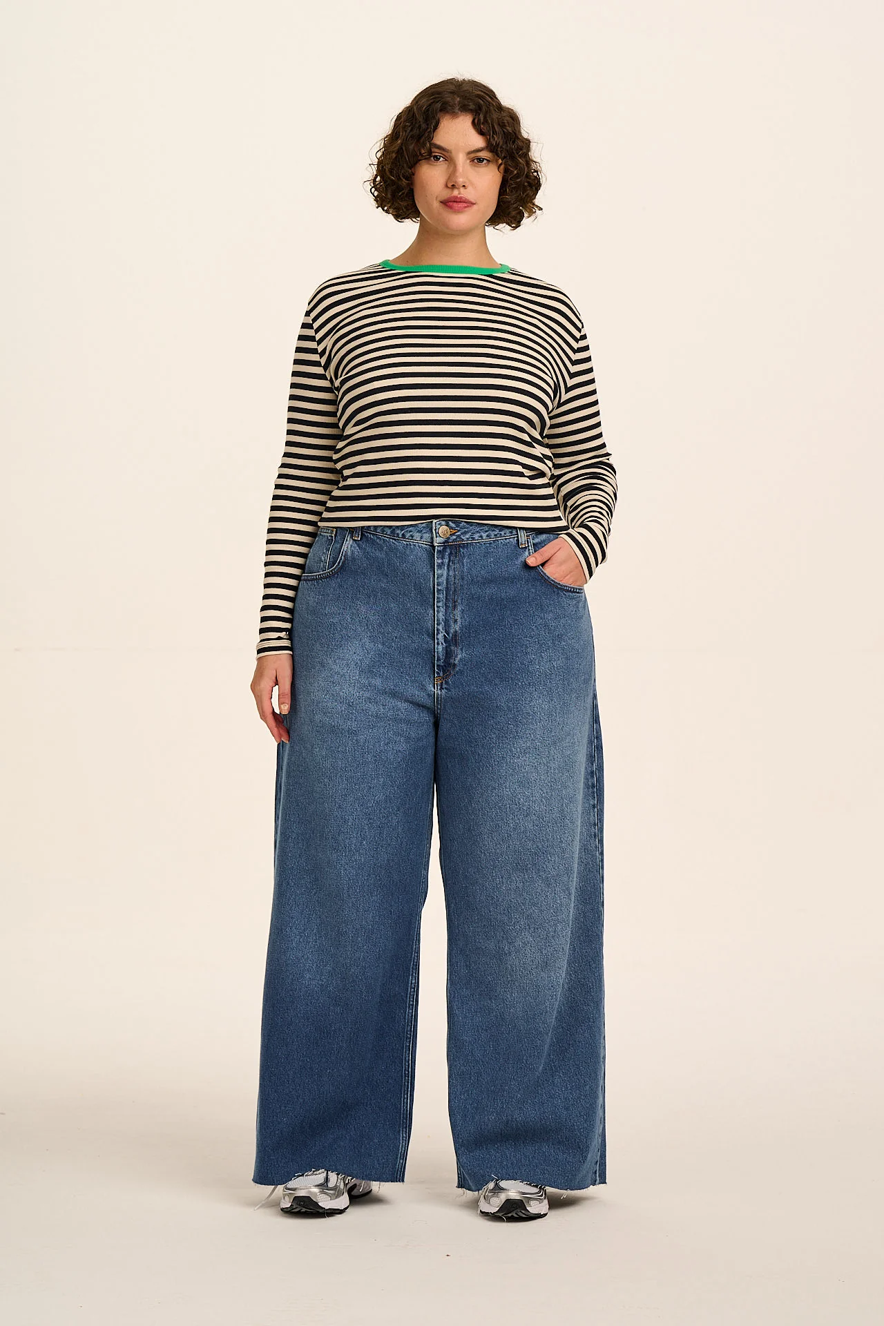 Carter - High Waisted Denim Jeans in Vintage Wash Blue - Image 6