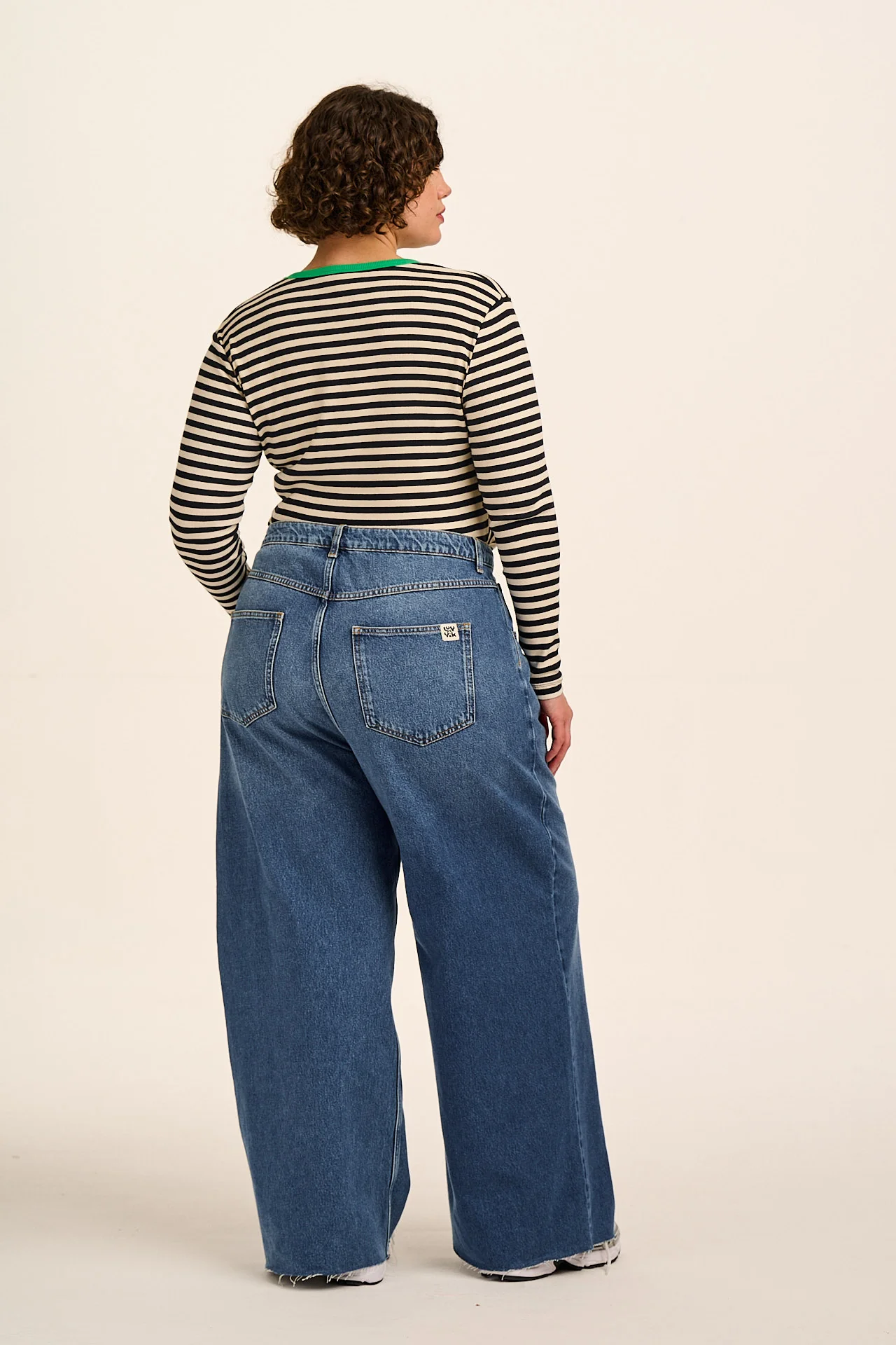 Carter - High Waisted Denim Jeans in Vintage Wash Blue - Image 7
