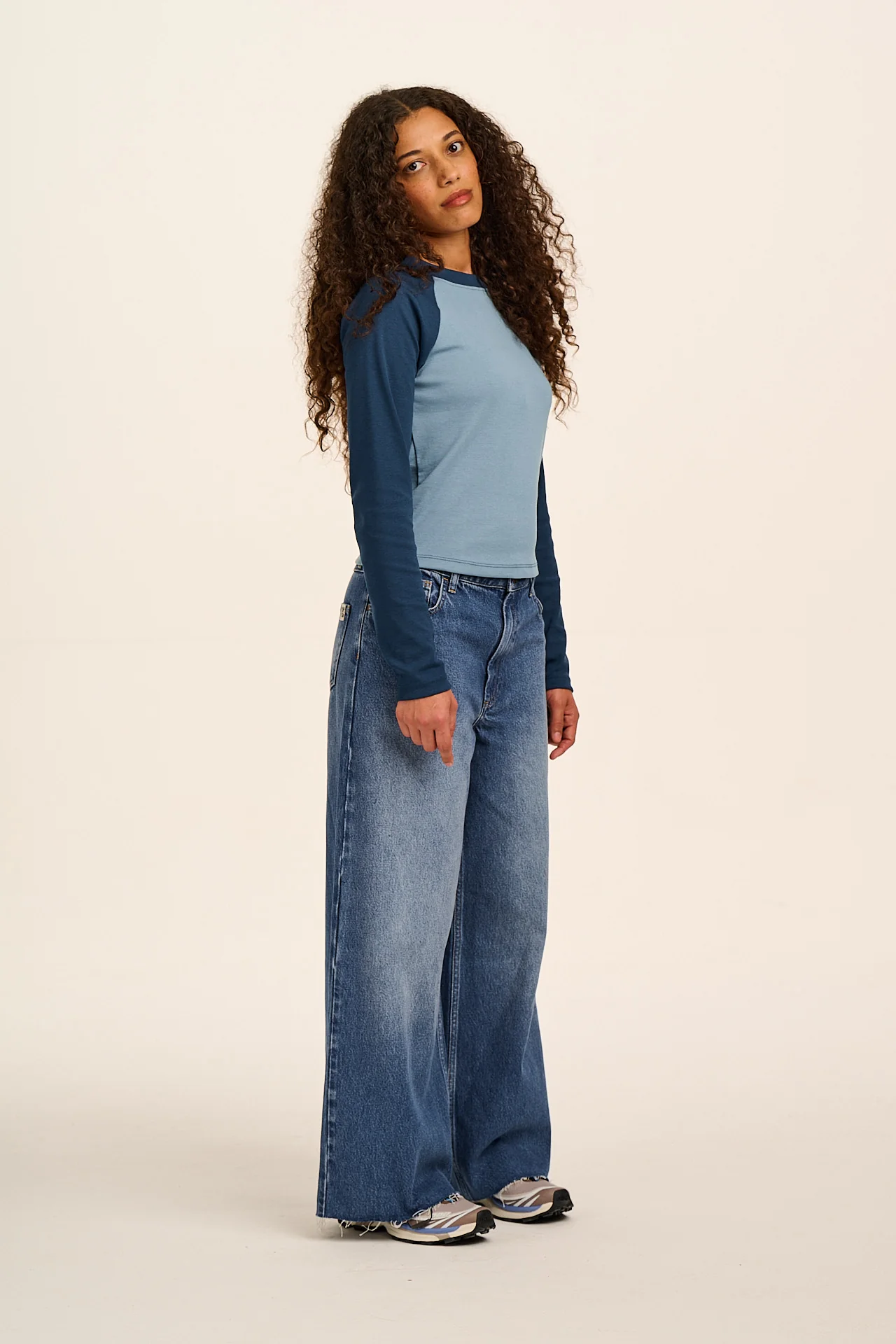 Carter - High Waisted Denim Jeans in Vintage Wash Blue - Image 9