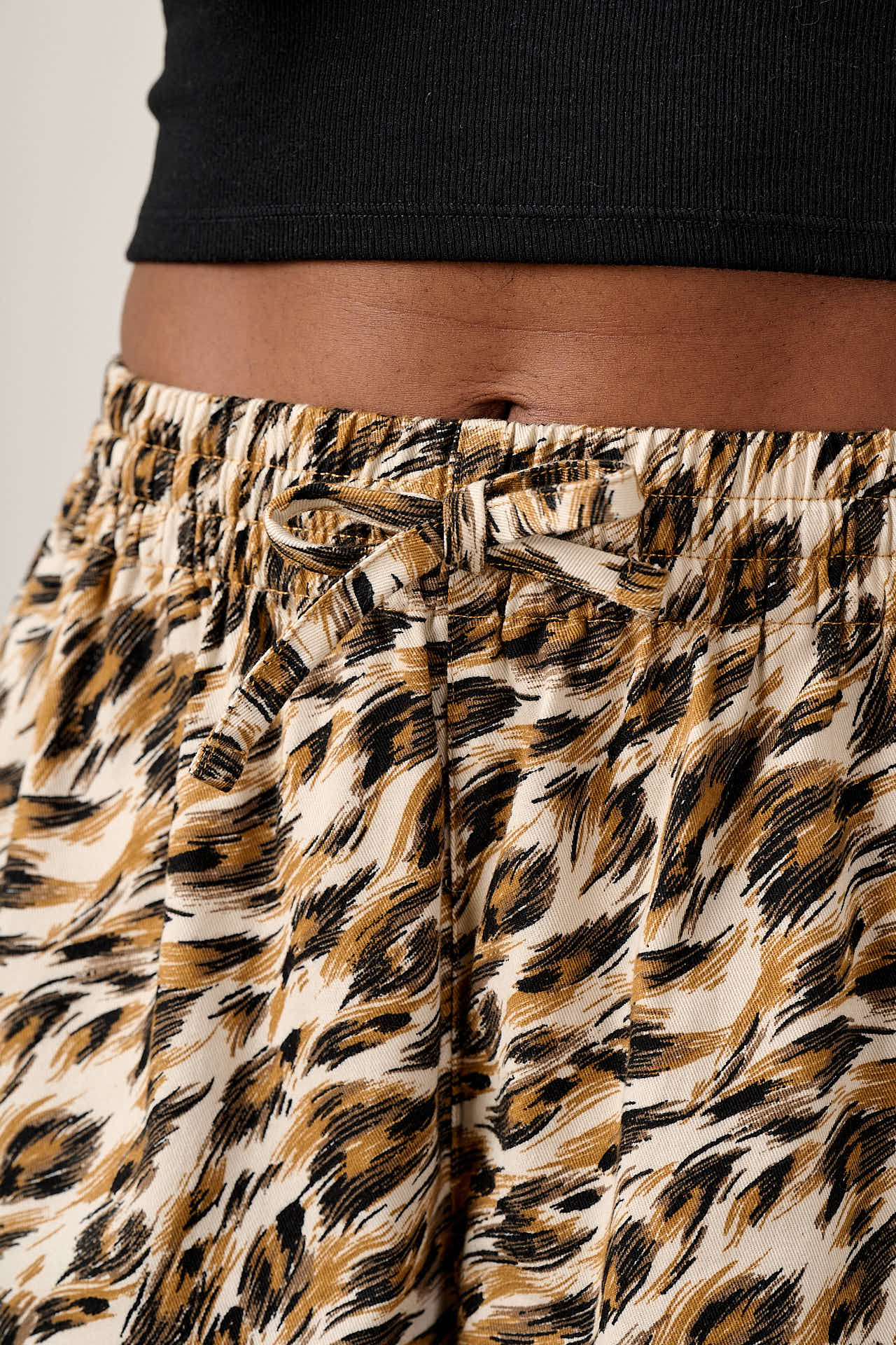 Charlie - Cotton Beach Shorts in Leo Swirl - Image 6