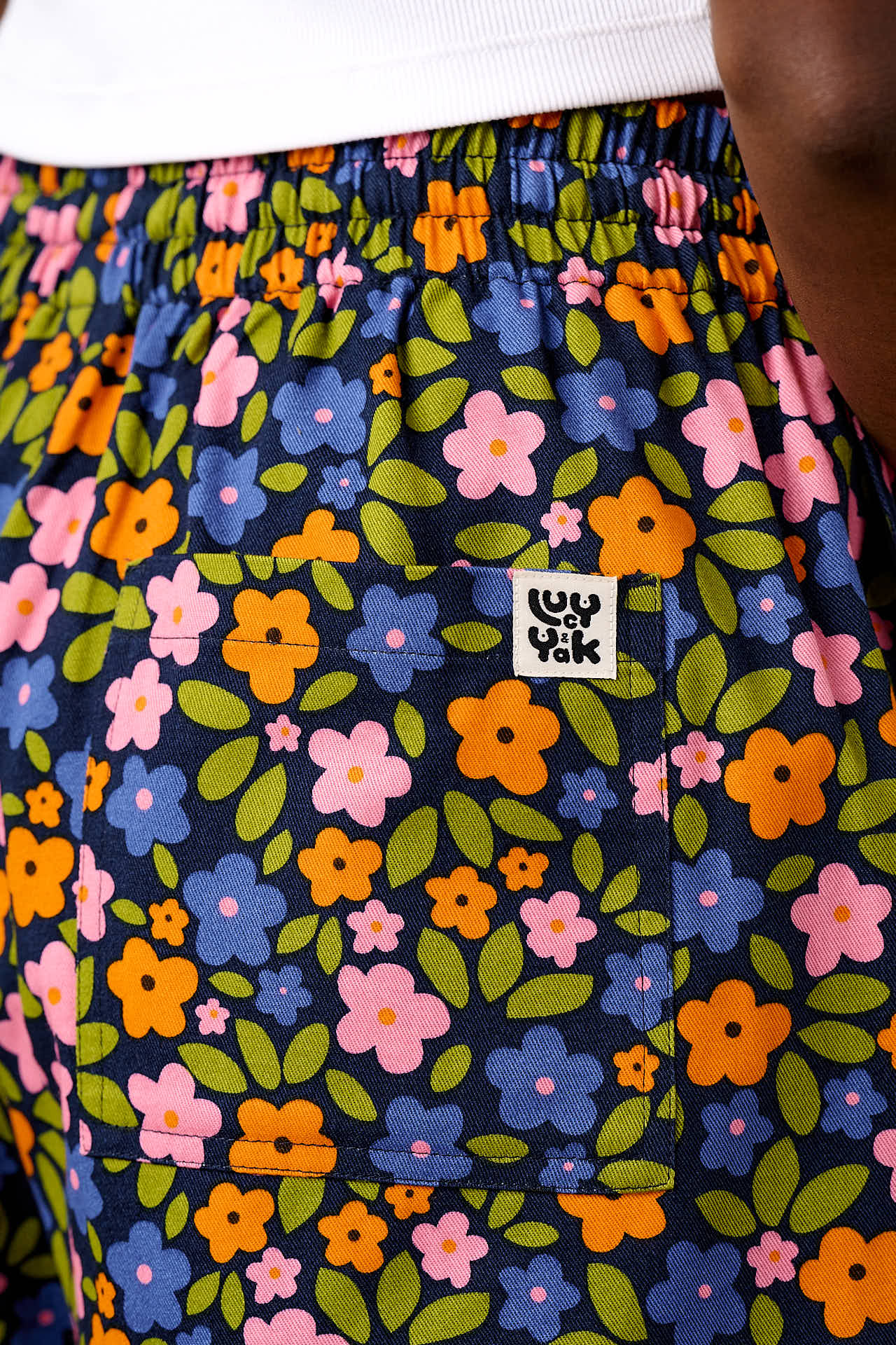 Charlie - Cotton Beach Shorts in Navy Floral - Image 3