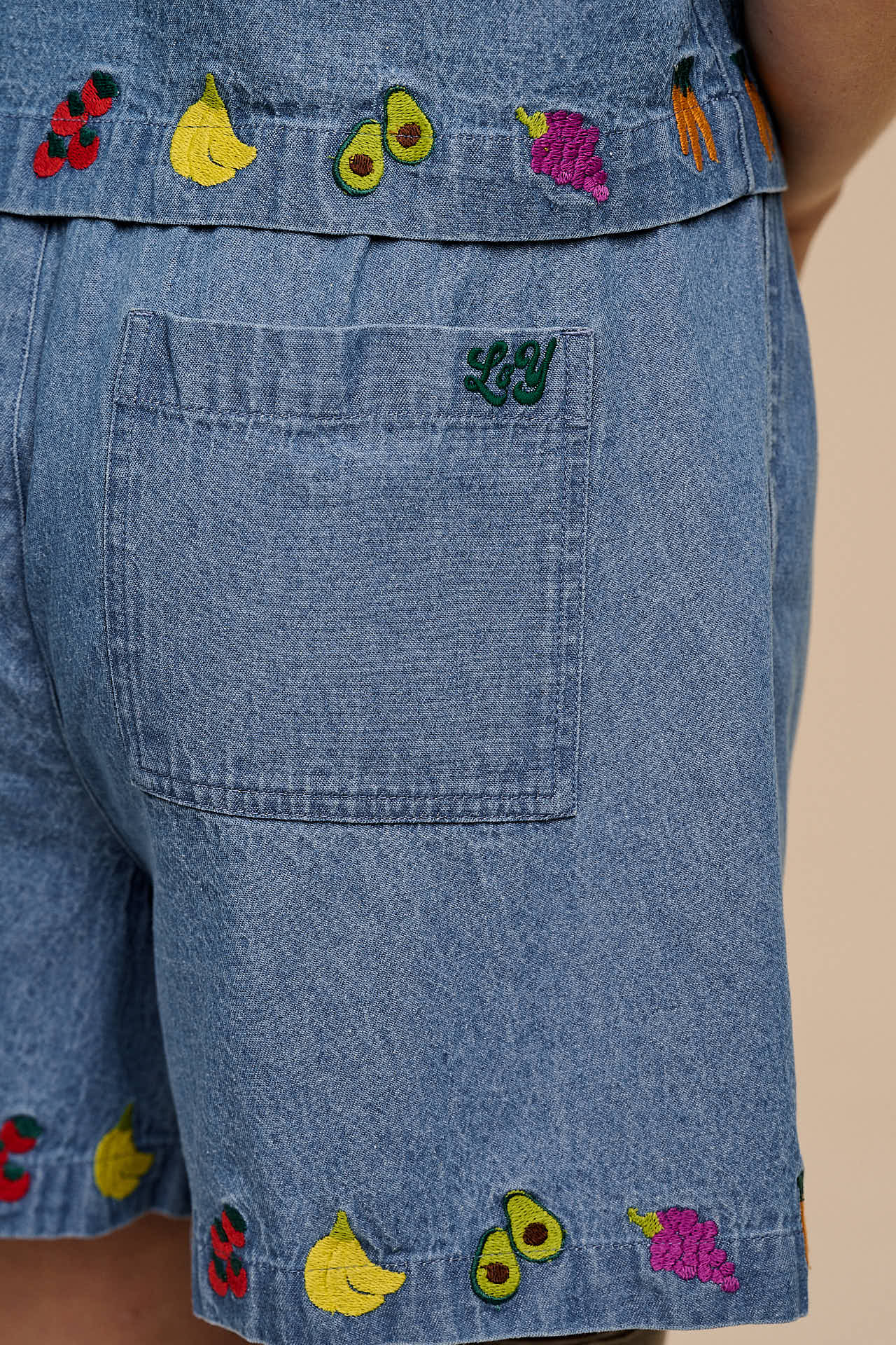 Charlie - Cotton Shorts in Light Blue with Veg Embroidery - Image 3
