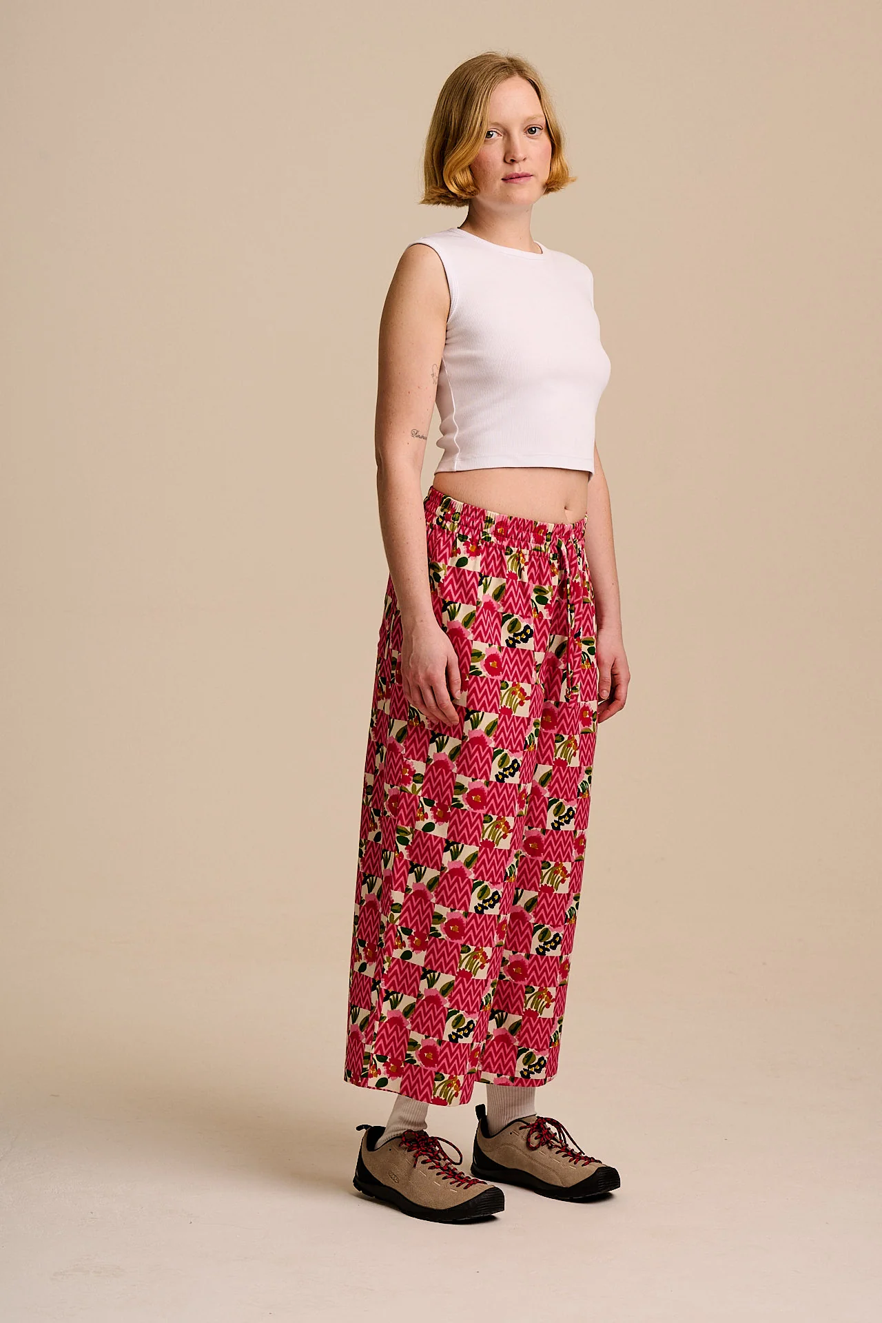 Chuck - Wide Leg Cotton Trousers in Zig Zag Floral Checkerboard - Image 4