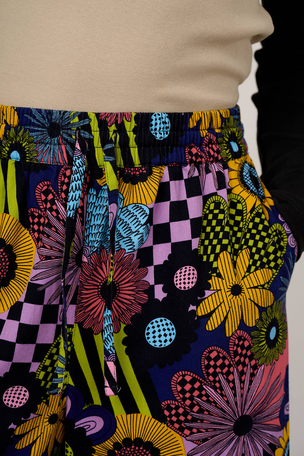 Chuck - Wide Leg Cotton Trousers in Dreams Over Reality - Image 4