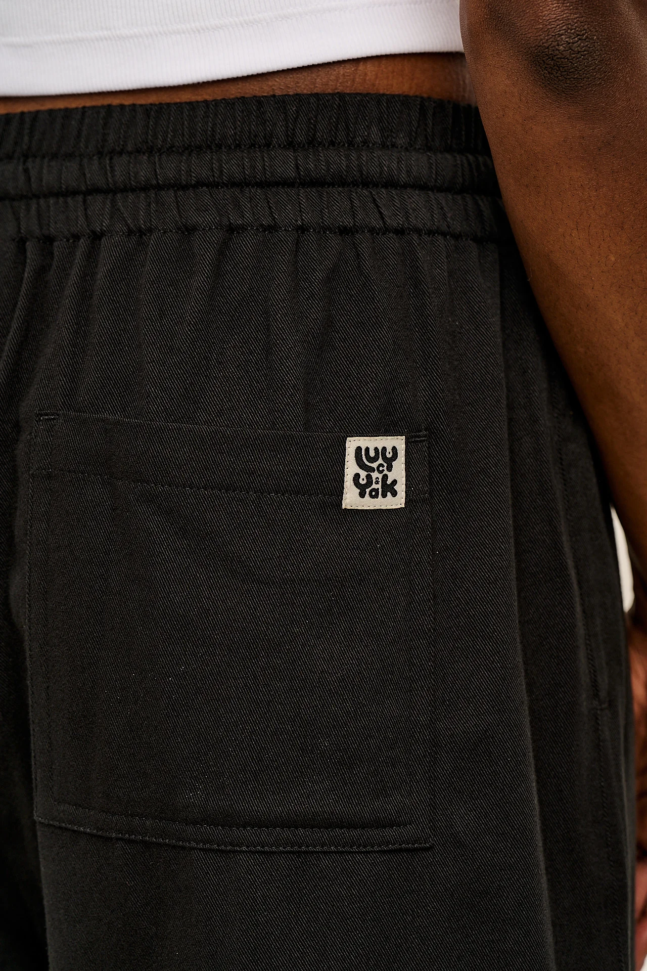 Chuck - Wide Leg Cotton Trousers in Black - Image 4