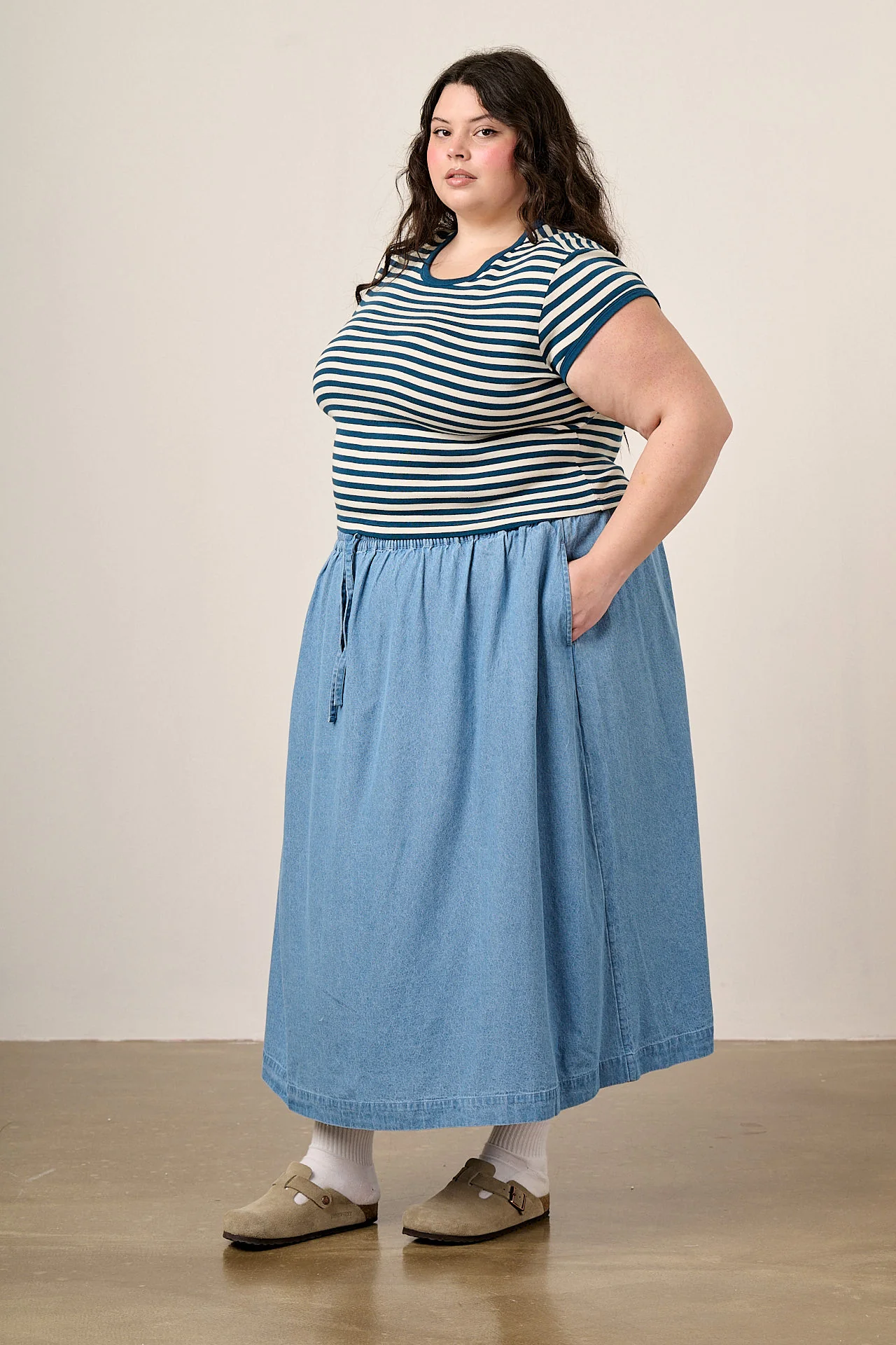 Clara - Cotton Midi Skirt in Light Blue - Image 6