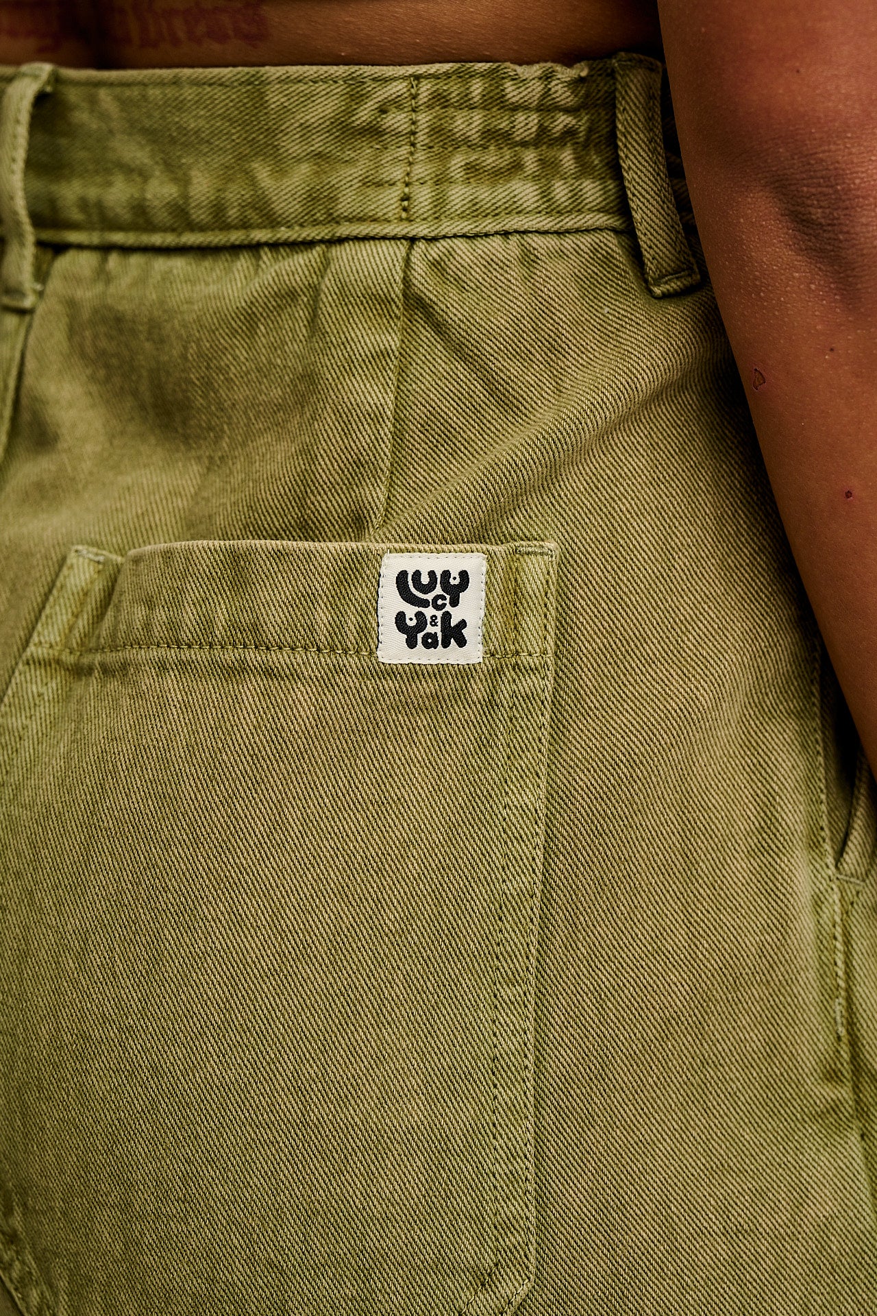 Cole - Denim Shorts in Khaki Green - Image 5