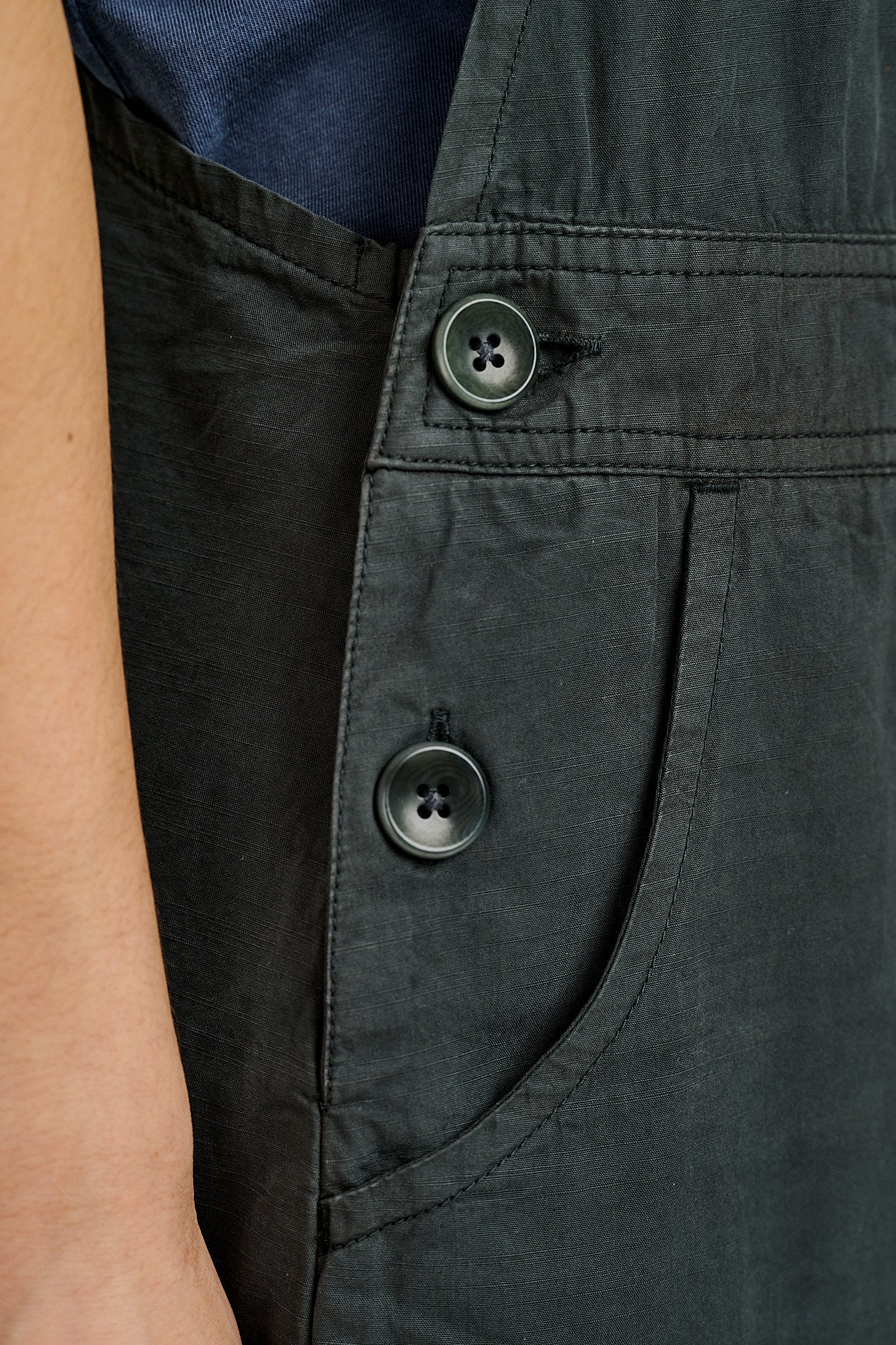 Colorado - Cotton Cargo Dungarees in Midnight Black - Image 5