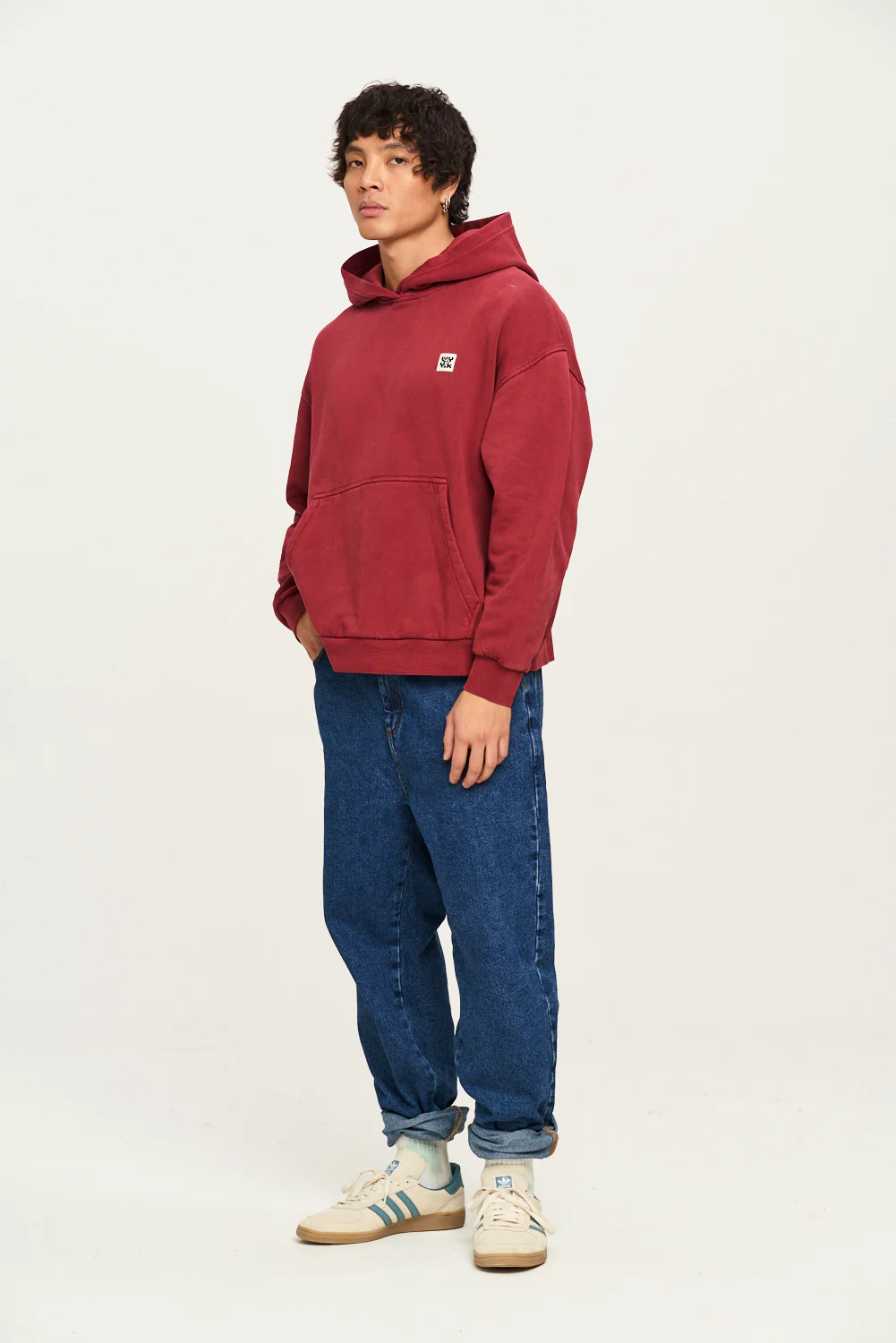 Dana - Mom Denim Jeans in Mid Wash Blue - Image 12