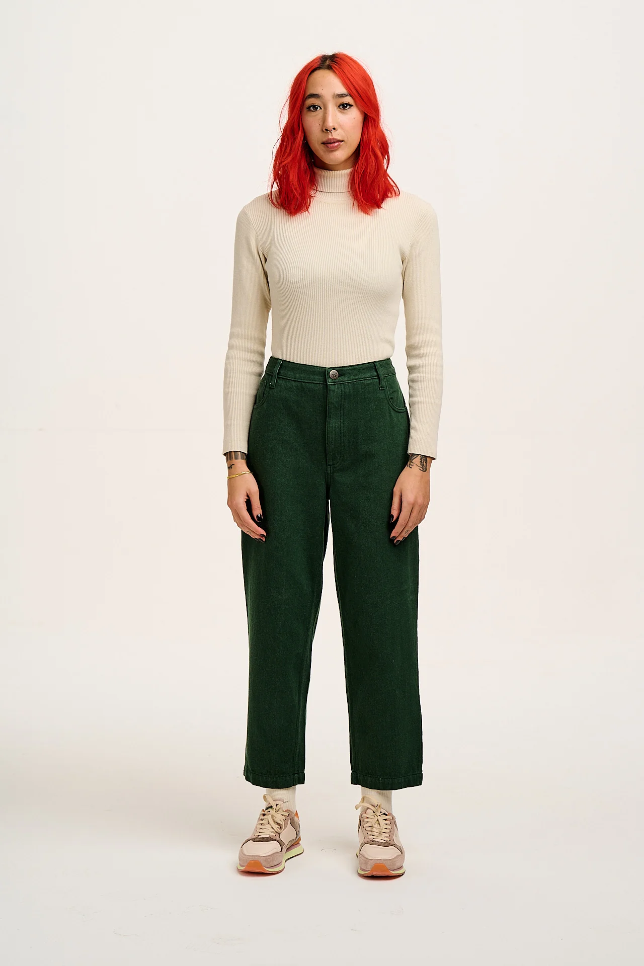 Drew - Cropped Straight Leg Denim Jeans in Posy - Image 3