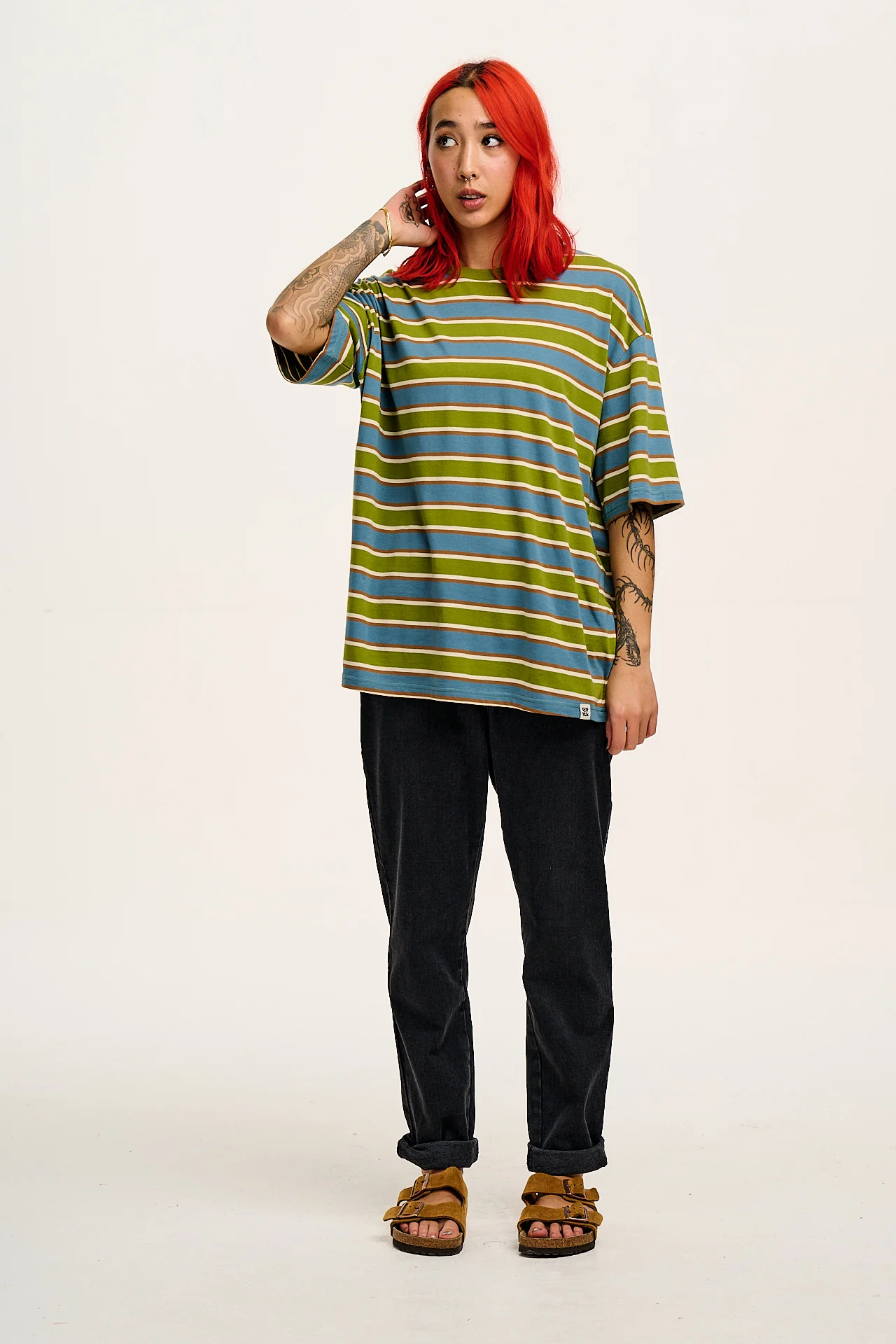 Dana - Mom Denim Jeans in Washed Black - Image 8
