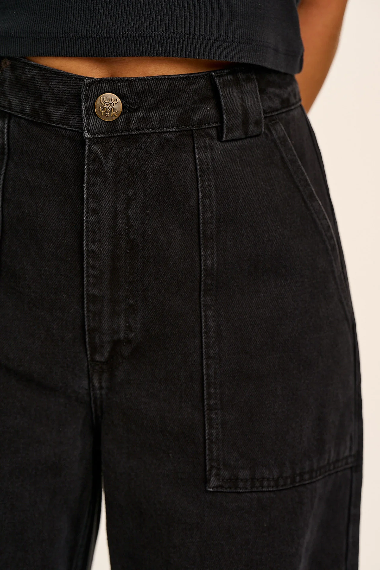 Delores - Wide Leg Denim Jeans in Washed Black - Image 6