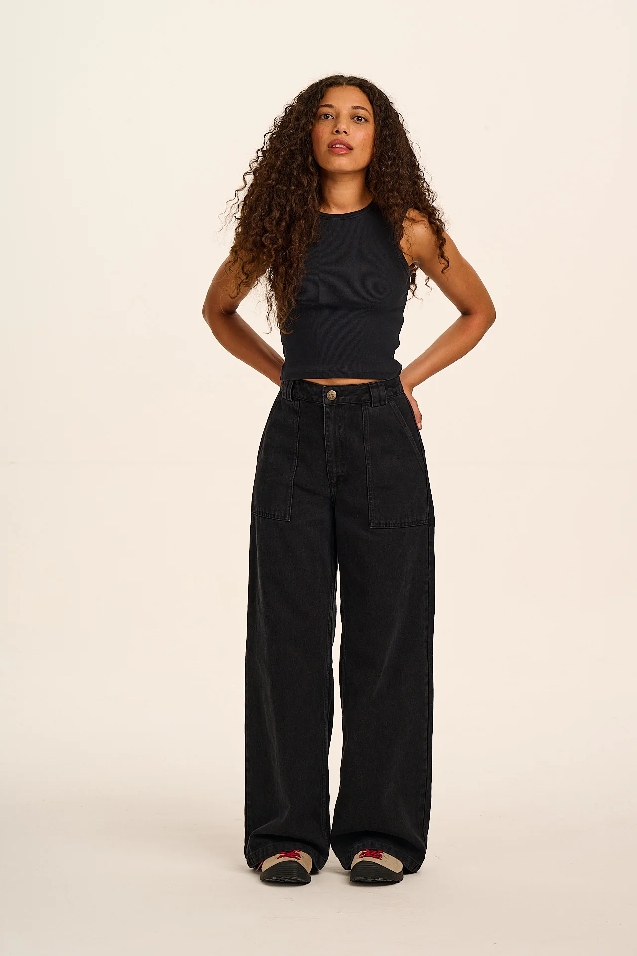 Delores - Wide Leg Denim Jeans in Washed Black - Image 7