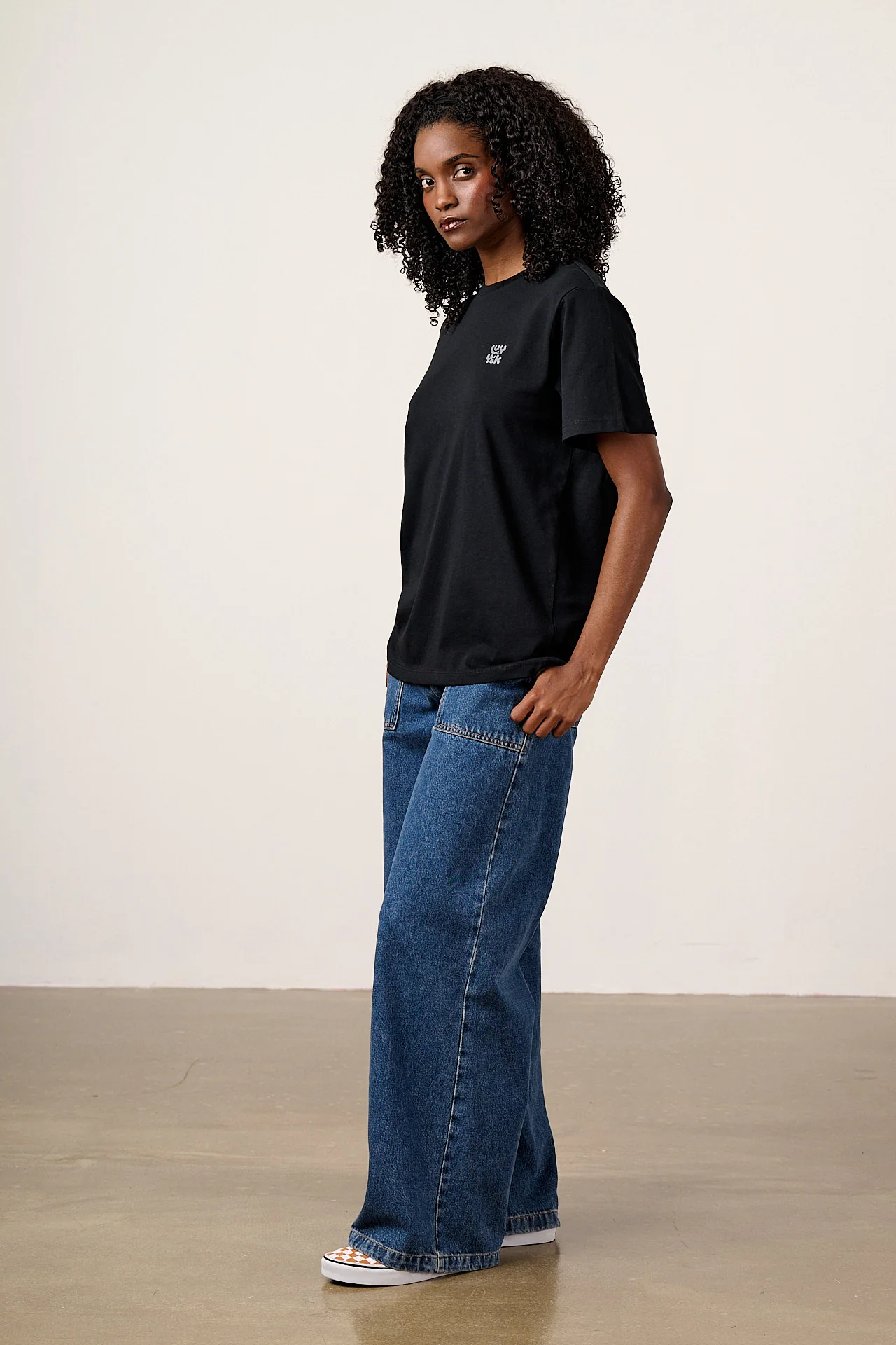 Denver - Cotton T-Shirt in Black - Image 4