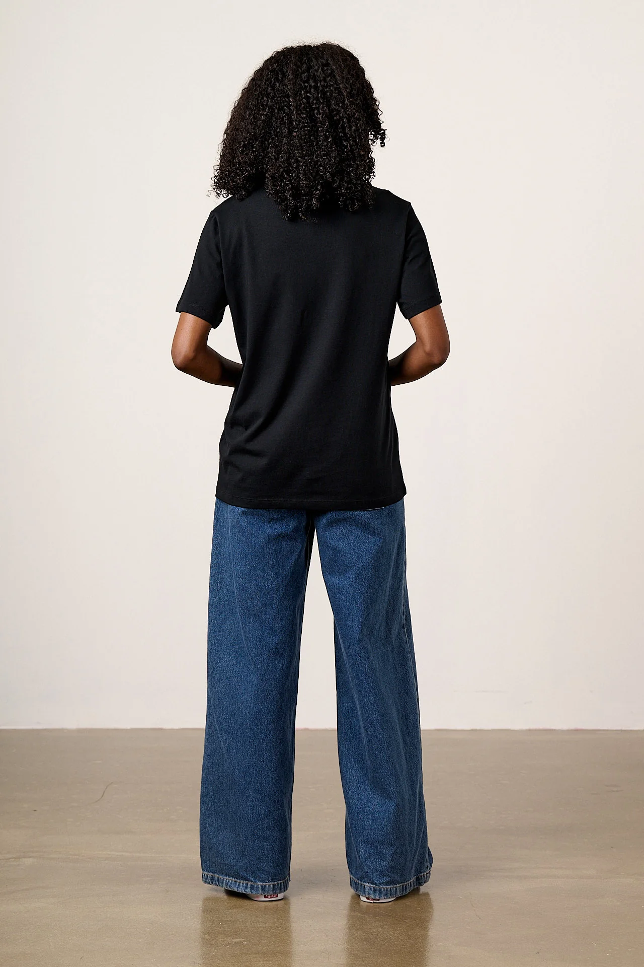Denver - Cotton T-Shirt in Black - Image 5