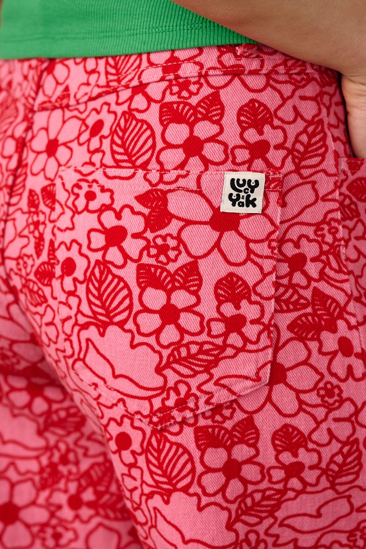 Drew - Cropped Straight Leg Cotton Trousers in Red & Pink Kahlo Bloom - Image 3