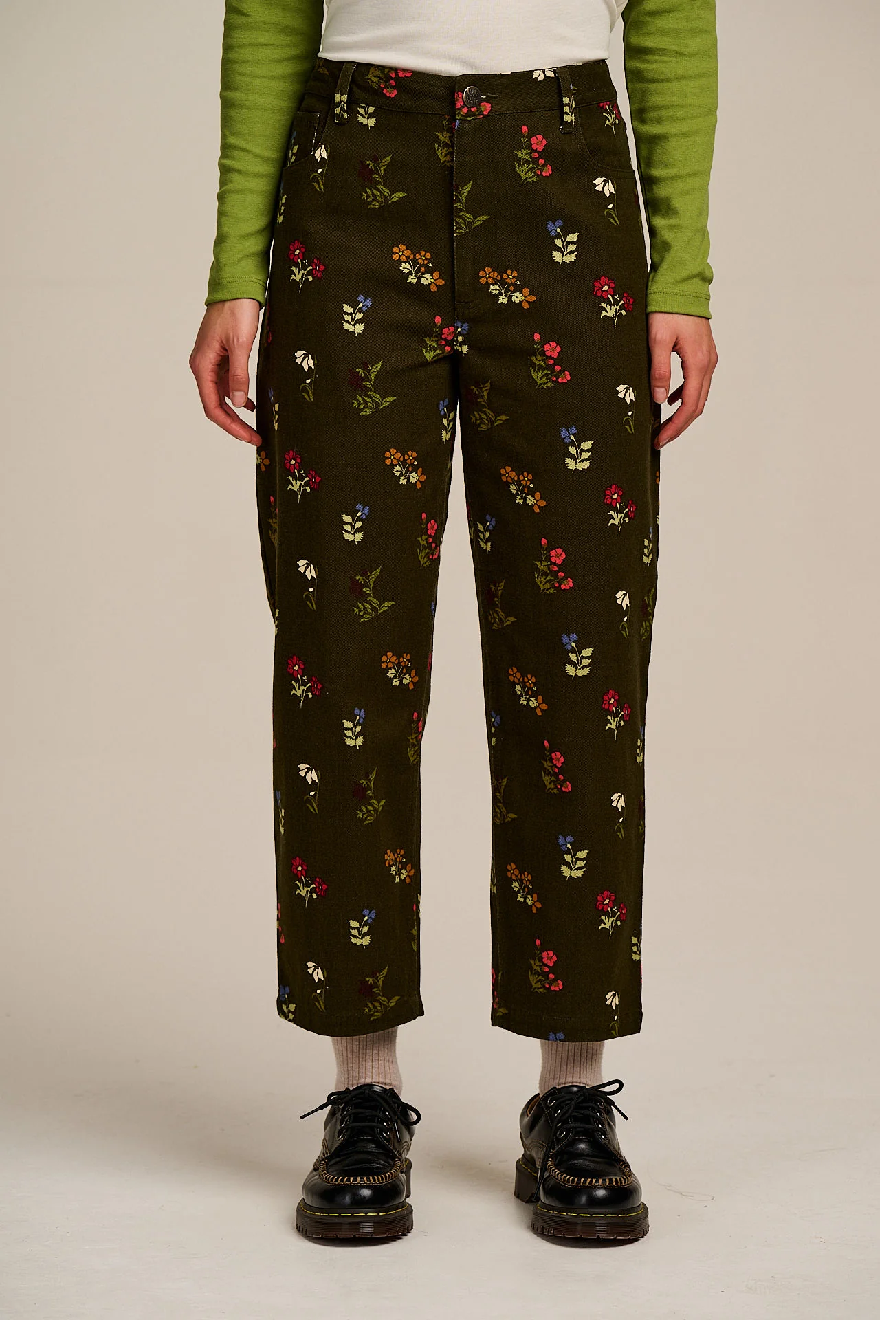 Drew - Cropped Straight Leg Cotton Trousers in Winter Blooms - Image 3