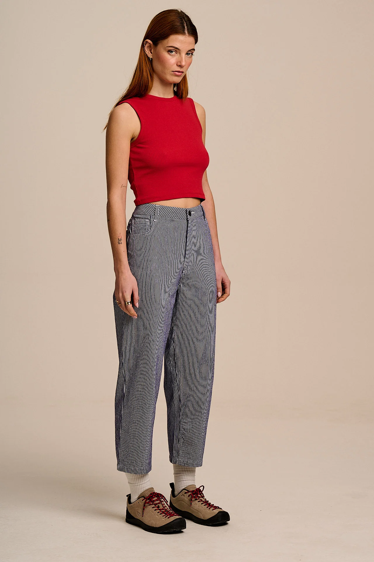 Drew - Cropped Straight Leg Cotton Trousers in Navy Stripe - Image 9