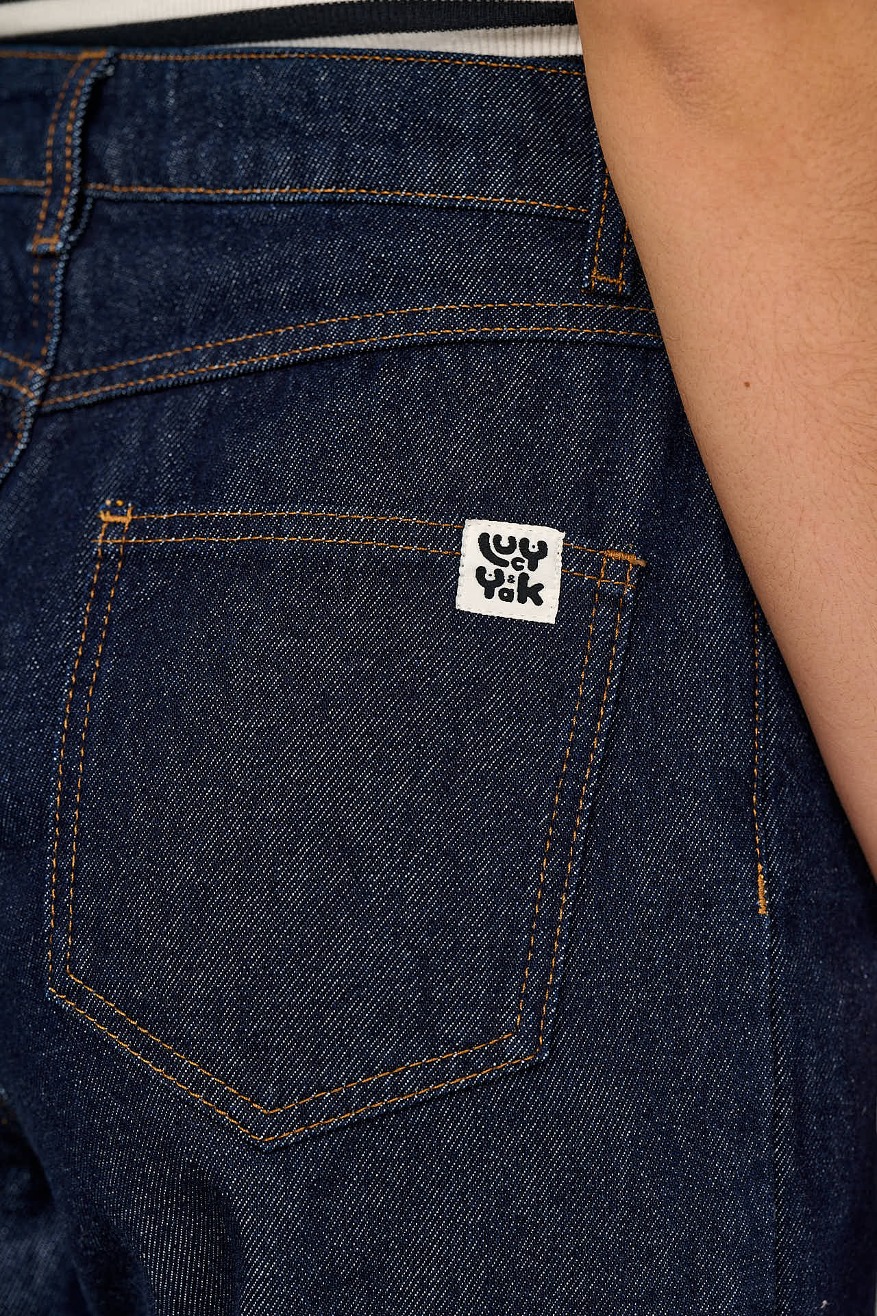 Drew - Cropped Straight Leg Denim Jeans in Vintage Indigo - Image 5