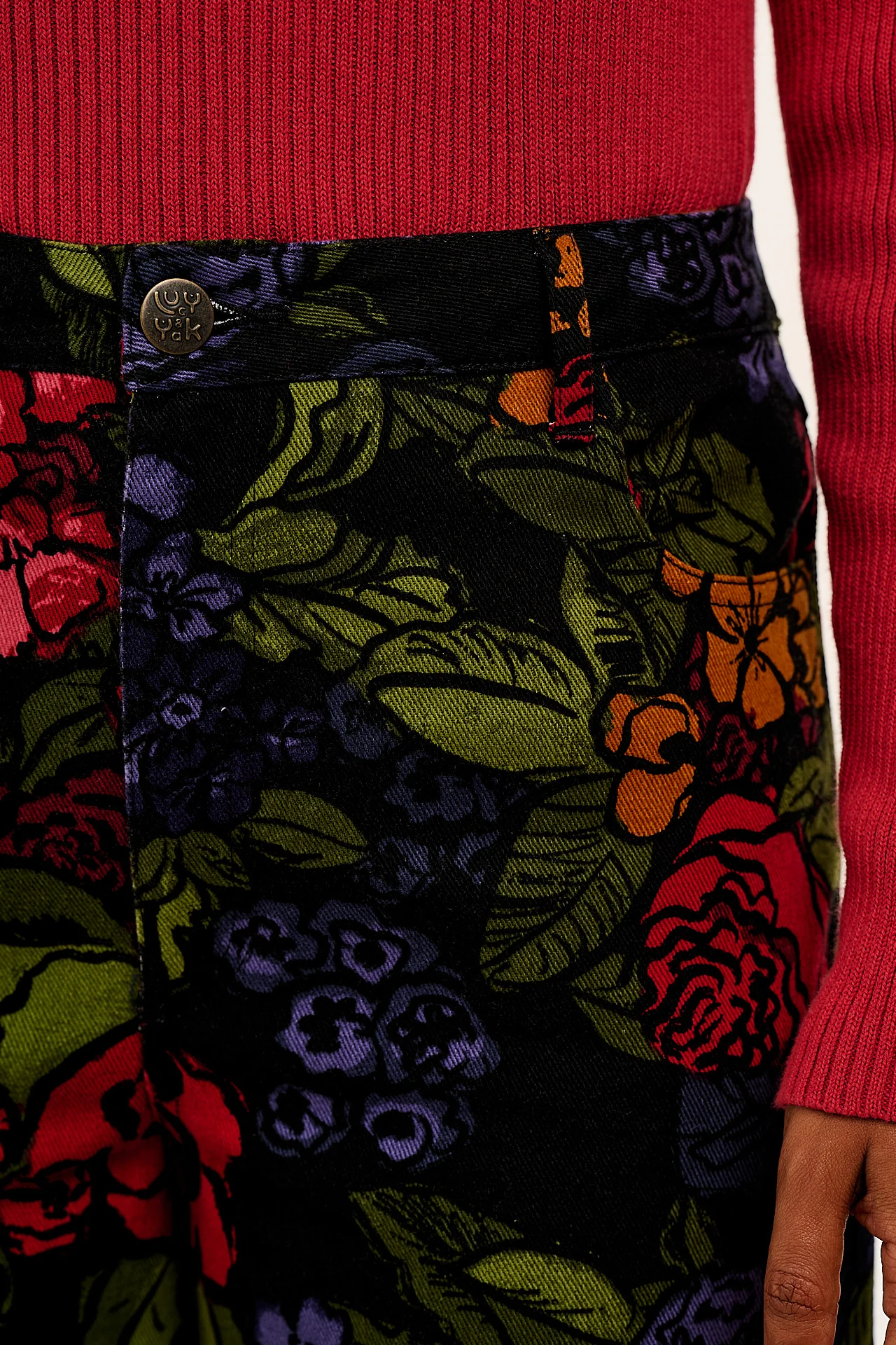 Drew - Cropped Straight Leg Cotton Trousers in Maria Print - Image 6