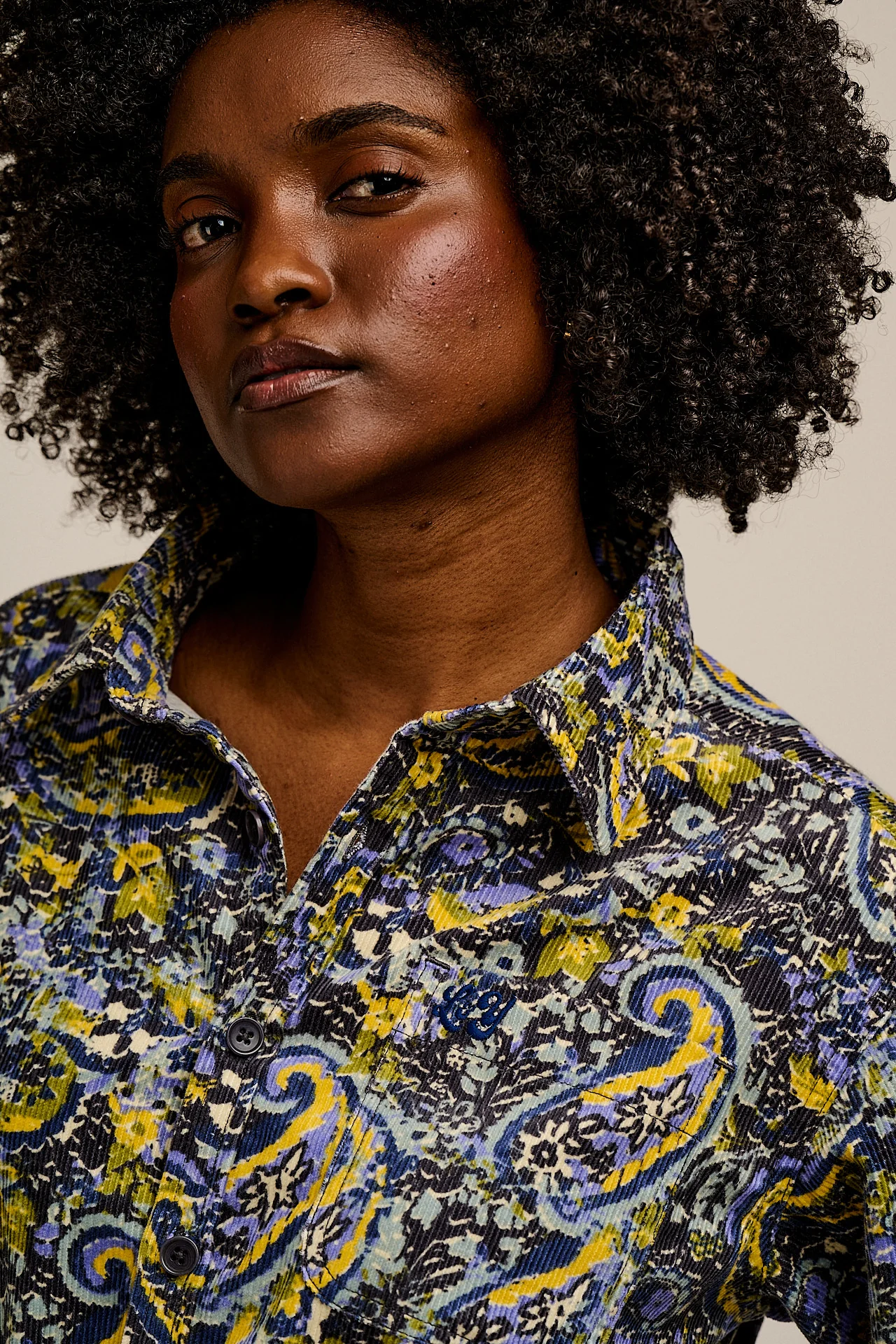 Eddie - Long Sleeve Corduroy Jumpsuit in Grunge Paisley Print - Image 4