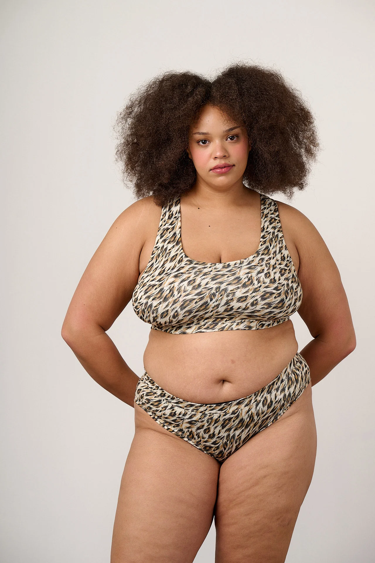 Emil - Viscose Crop Top in Leo Swirl - Image 4