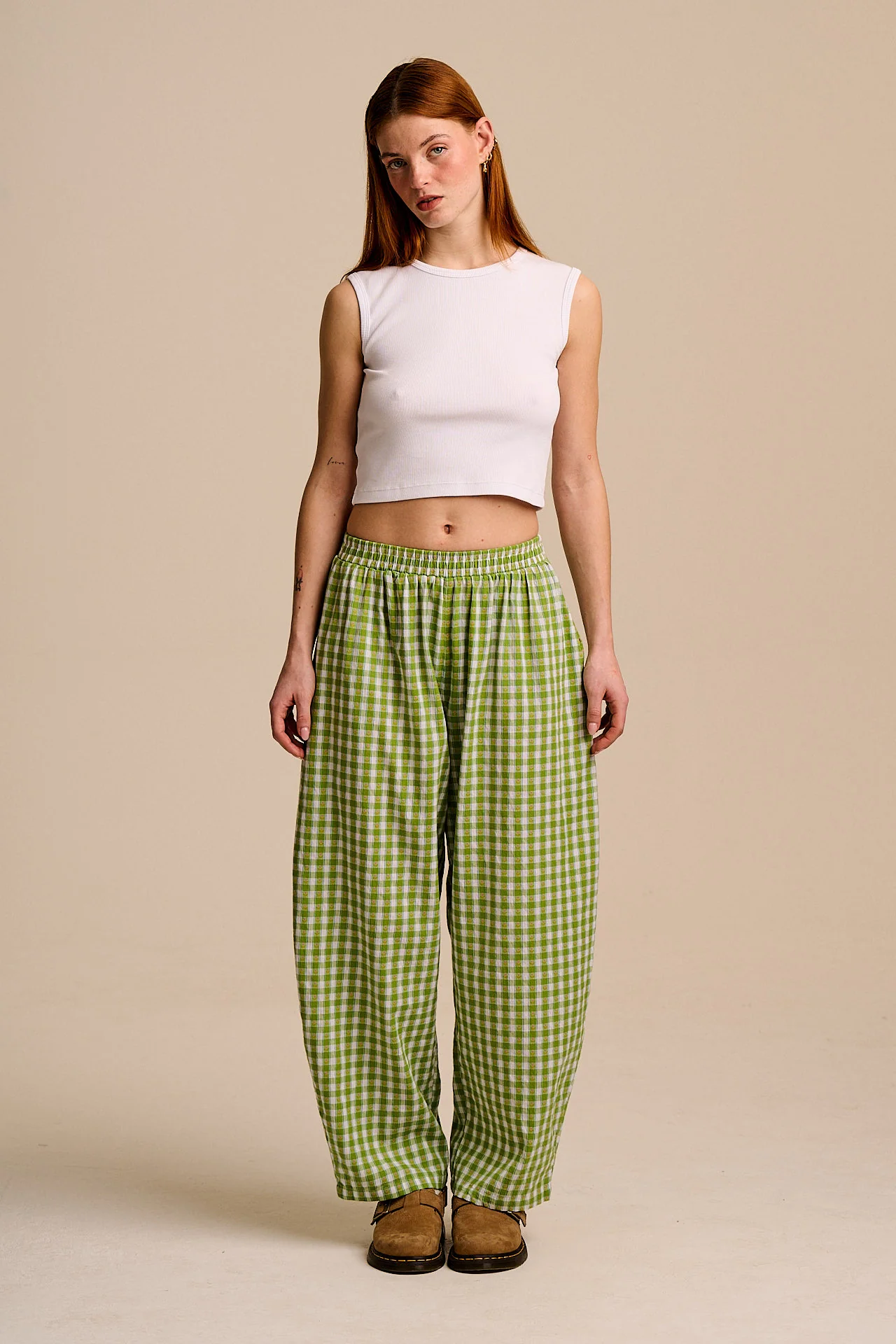 Freddie - Barrel Leg Cotton Trousers in Green & White Tulip Gingham - Image 4