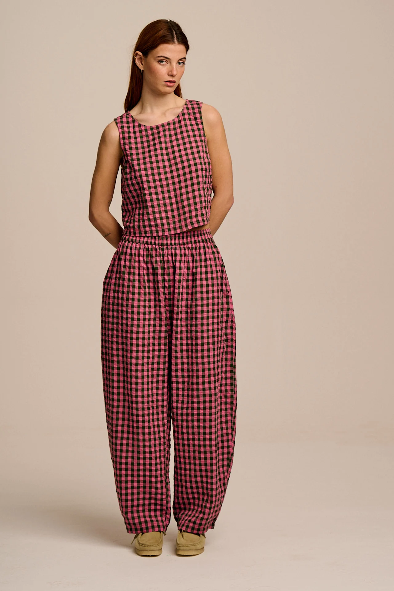 Freddie - Barrel Leg Cotton Trousers in Pink & Green Gingham - Image 4