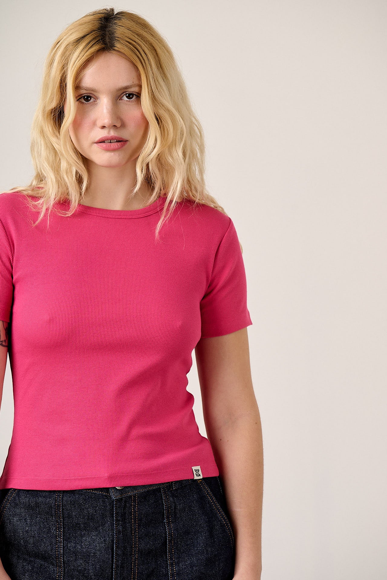 Gracie - Cotton T-Shirt in Fuchsia Rose - Image 5