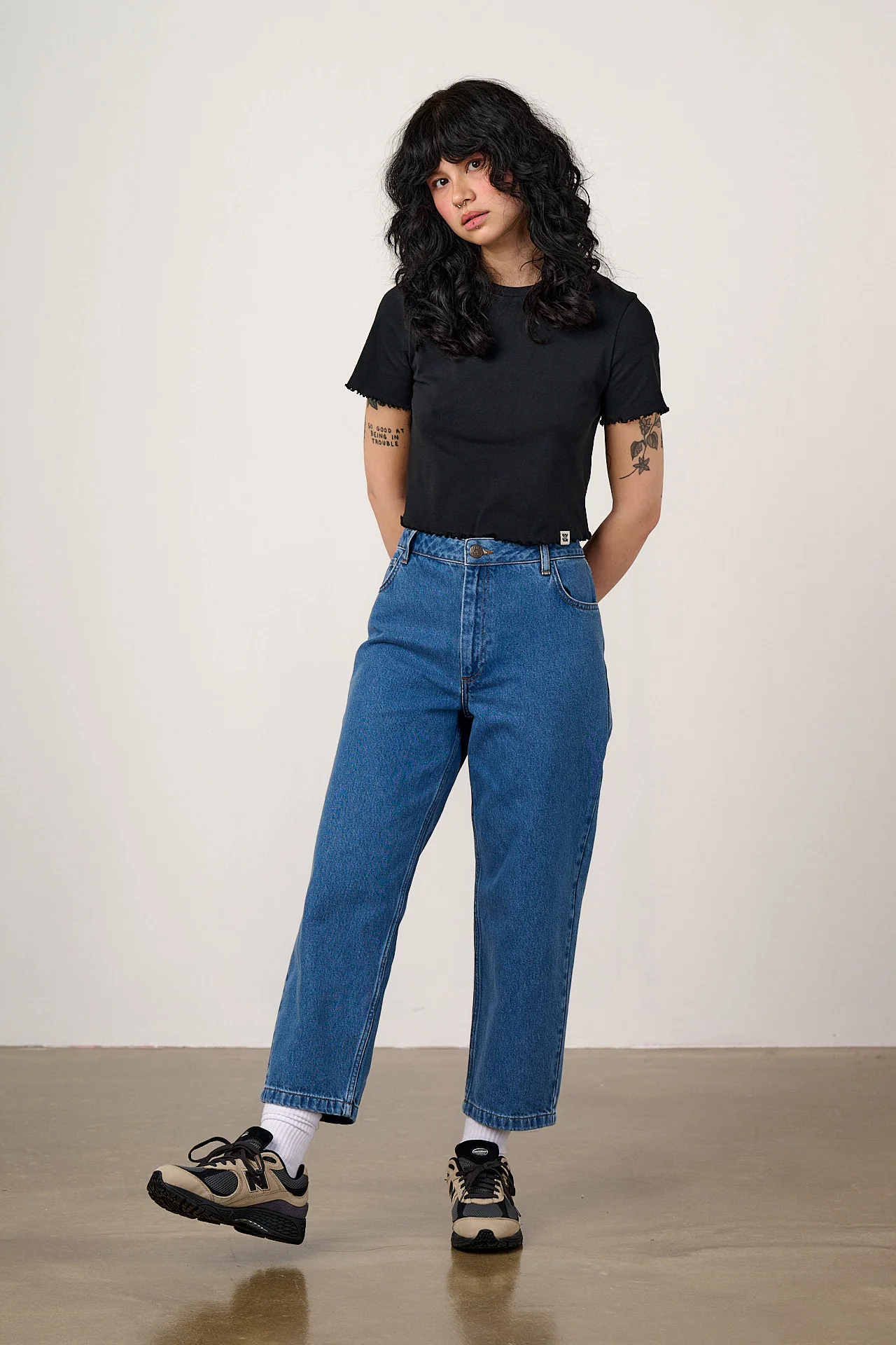 Greta - Cropped Cotton Top in Black - Image 3